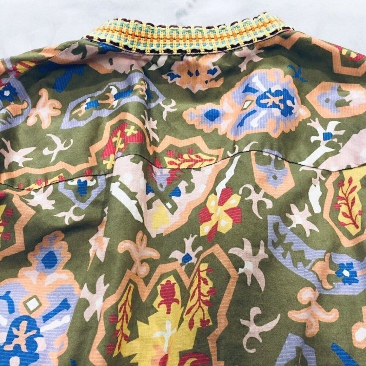 ZARA Printed Blouse V Neck Sz. (S) Sheer Top Shirt Green Multicolor Pattern