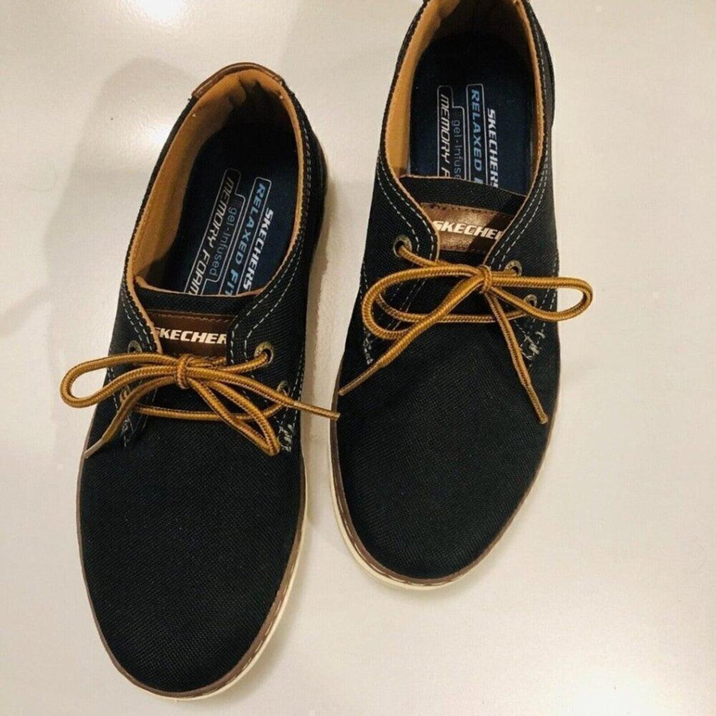 Skechers Relaxed Fit Memory Foam Gel Infused Black Size 7 Men's, New