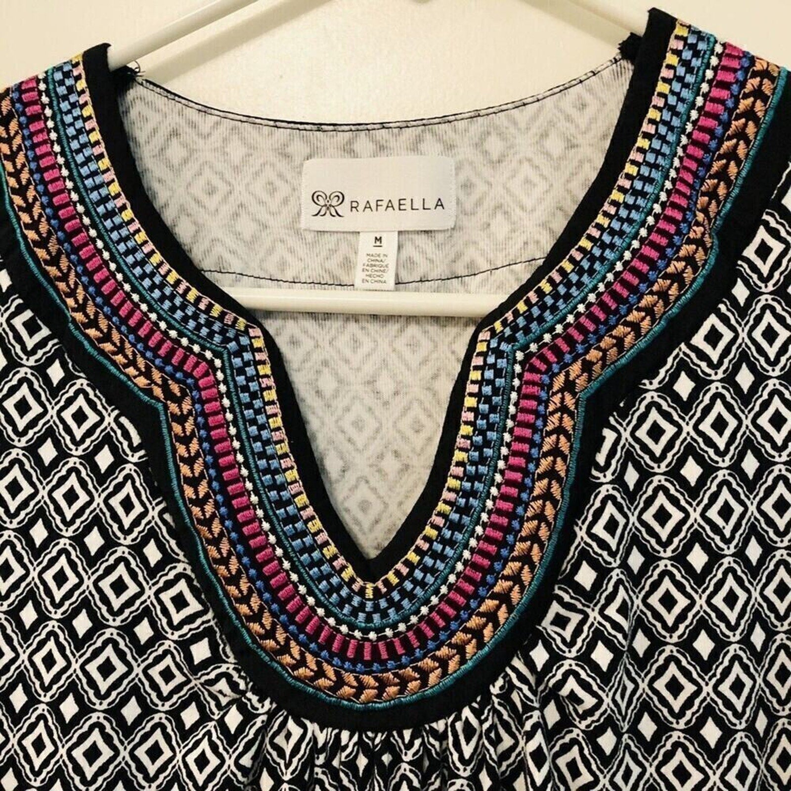 Rafaella Black & White Geometric Sheath Dress Size M – Sleek & Figure-Flattering