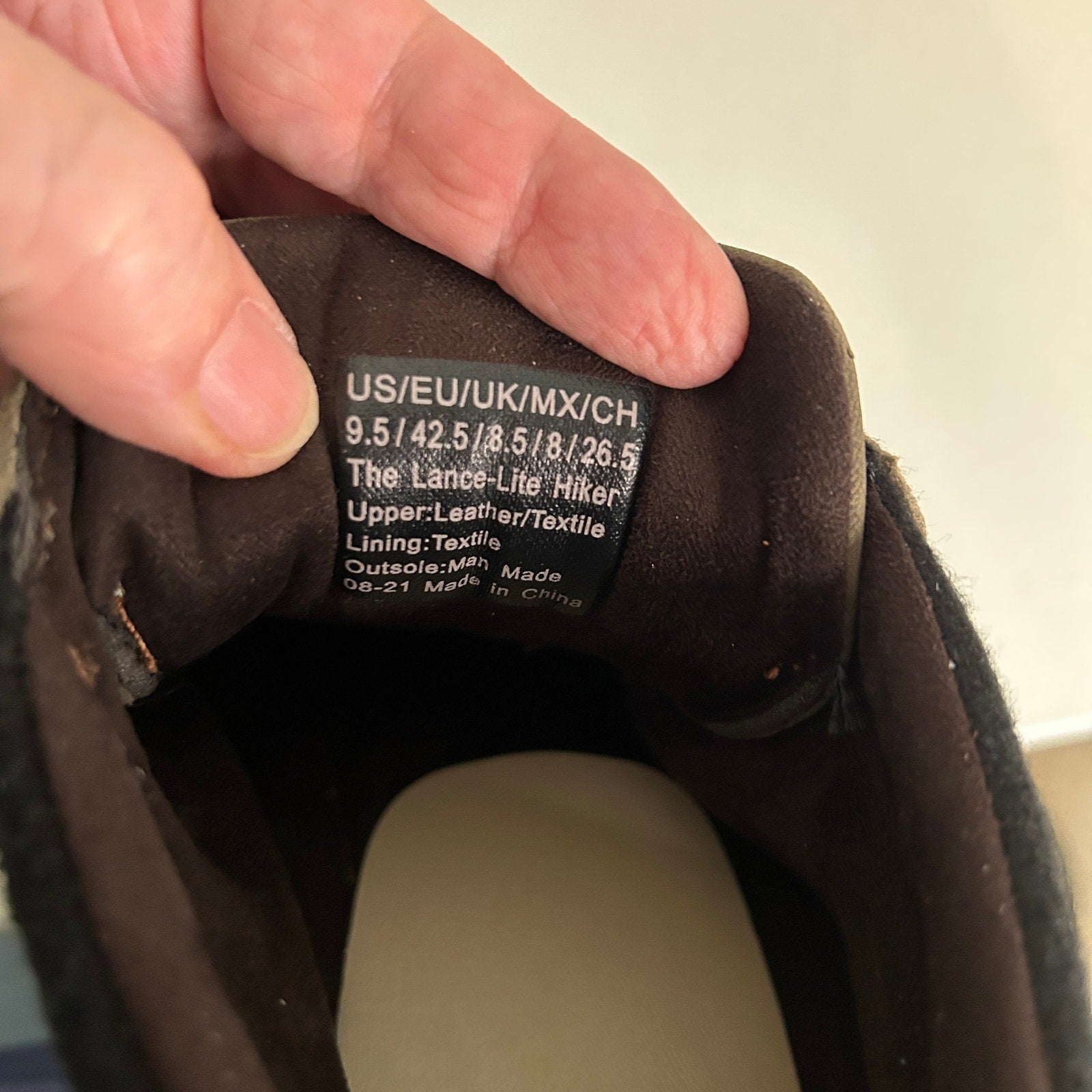 Kenneth Cole Women’s Hiking Boots Awareness Series — Size 9.5