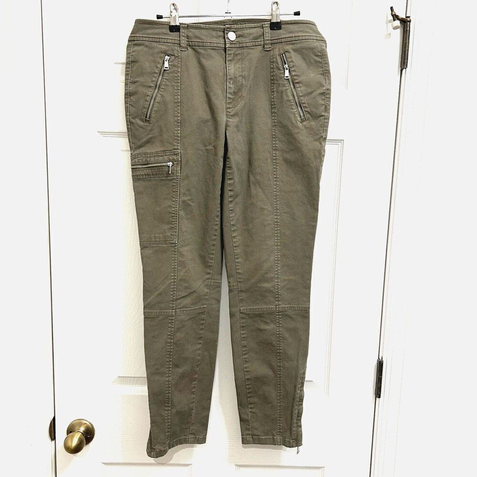 Lauren Ralph Lauren Women's Khaki Pants - Size 8 (31.5" x 27")