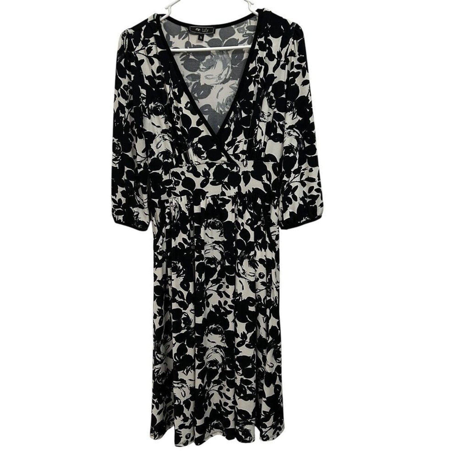 Lily Women’s Maxi Dress Size S Black White Floral Pattern Spring Summer