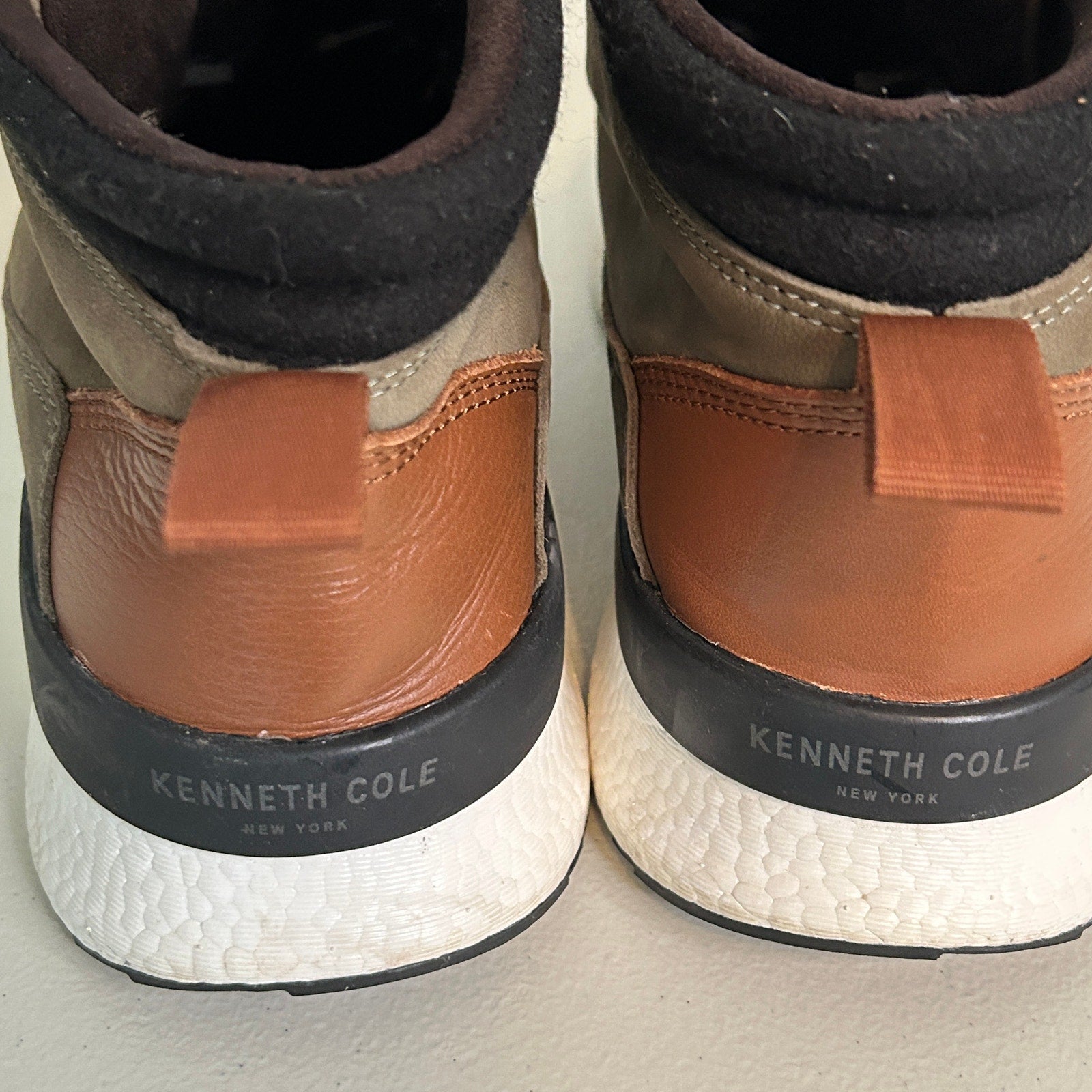 Kenneth Cole Women’s Hiking Boots Awareness Series — Size 9.5