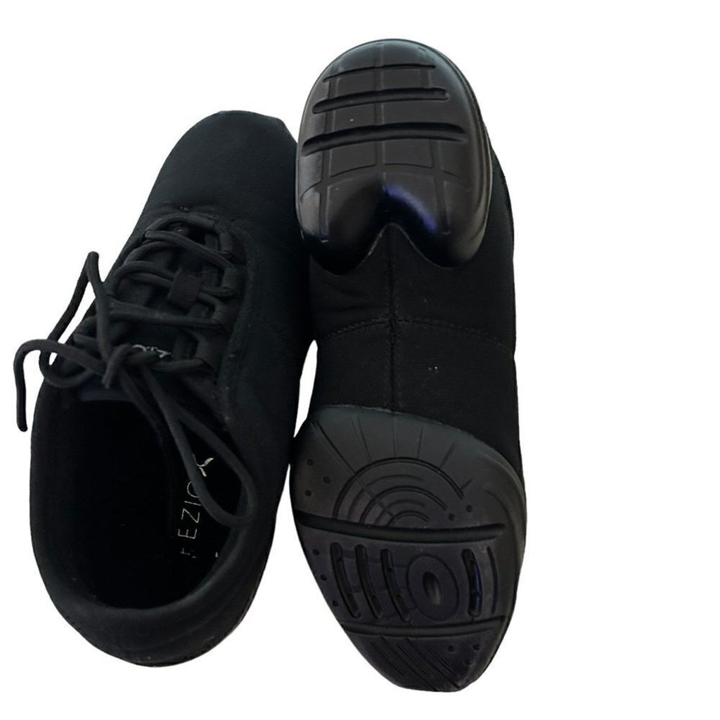 Capezio Women’s Canvas Comfort Shoes — Black, Snug Fit, Size 8 #1535