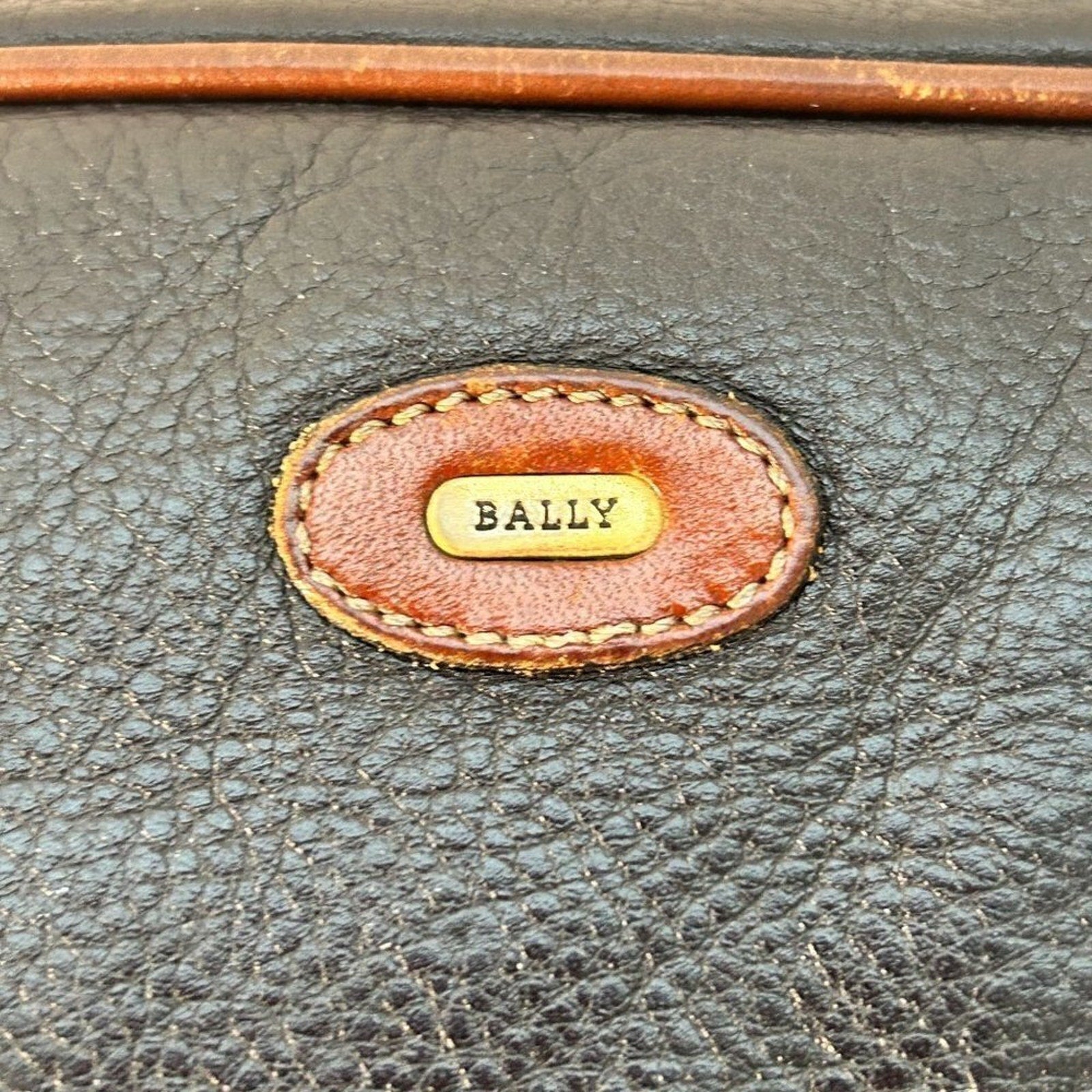 Bally Vintage Women's Crossbody / Shoulder Brown Woven Leather Shoulder Bay