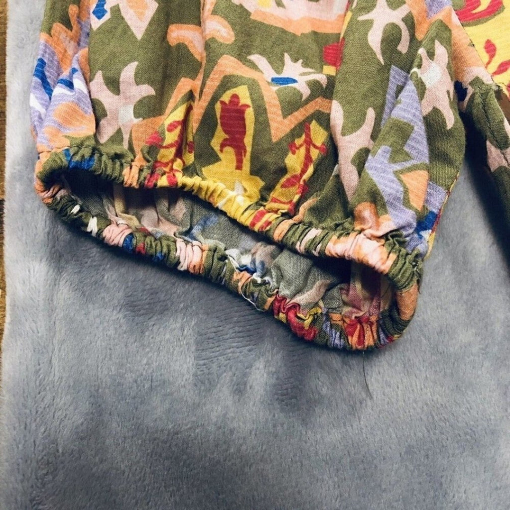 ZARA Printed Blouse  V Neck  Sz. (S) Sheer Top Shirt Green  Multicolor Pattern