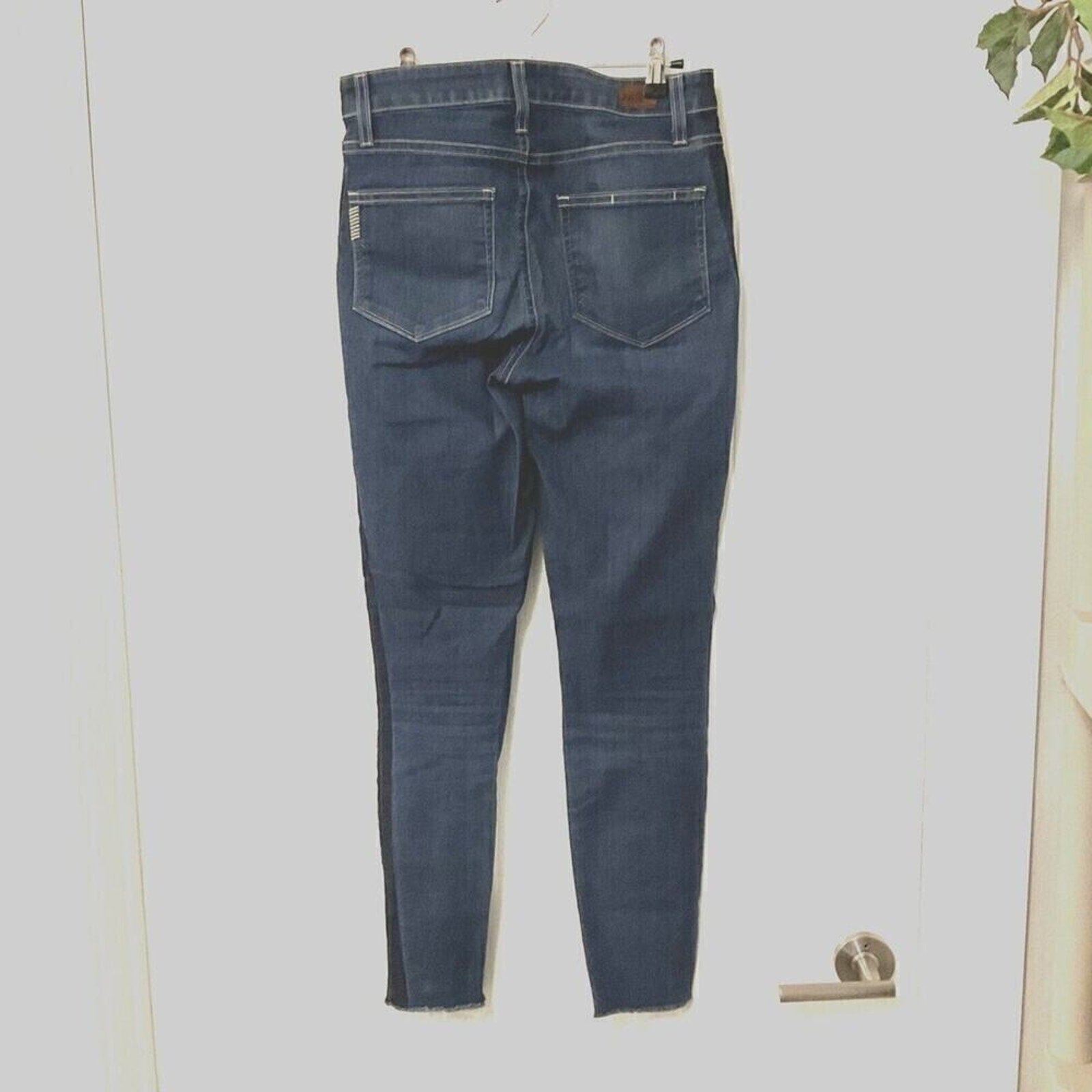 PAIGE Hoxton Women's Size 27 w27 Blue Denim Ankle Distressed Hem  Skinny Jeans