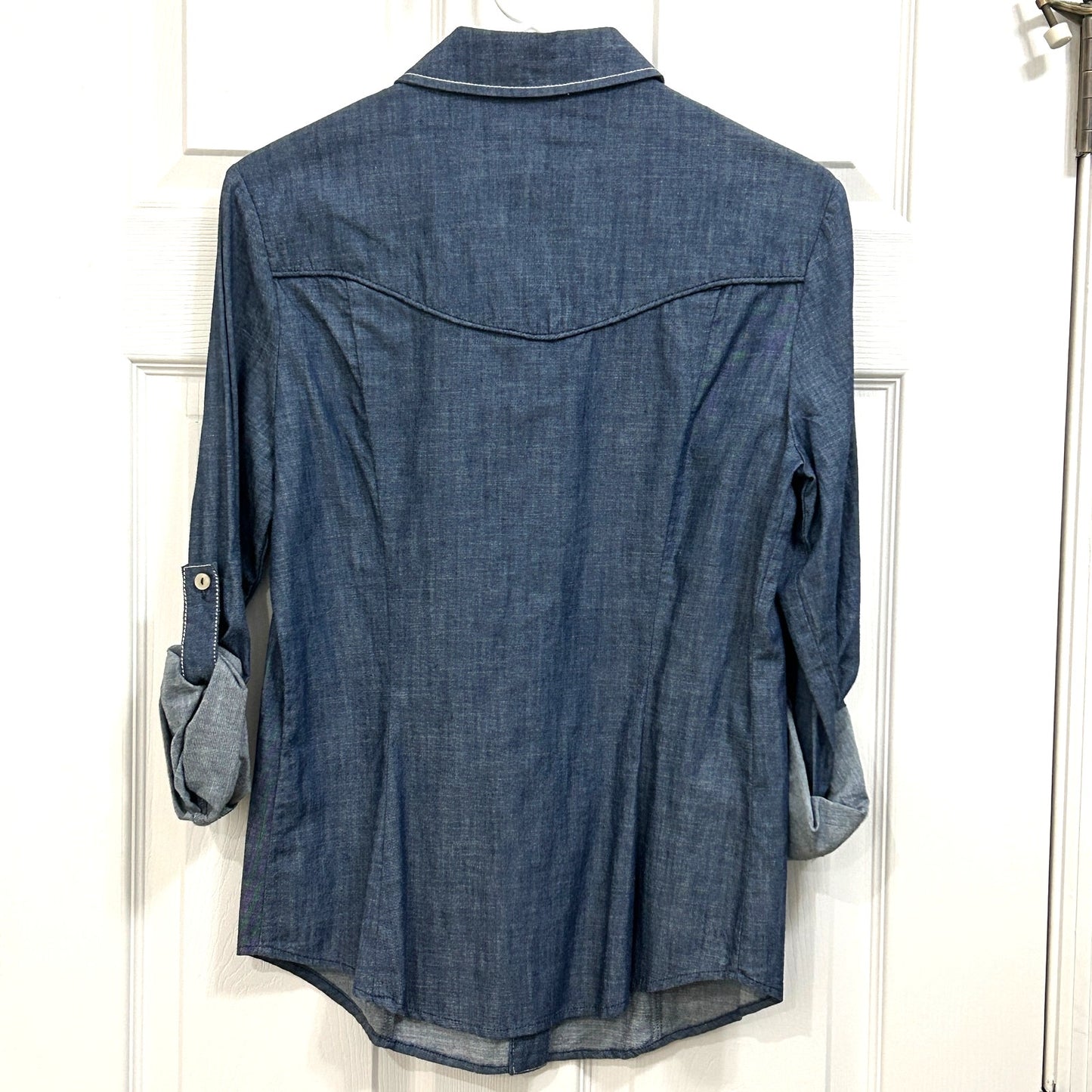 Chelsea & Violet Chambray Embroidered Shirt Women’s Small Boho Western