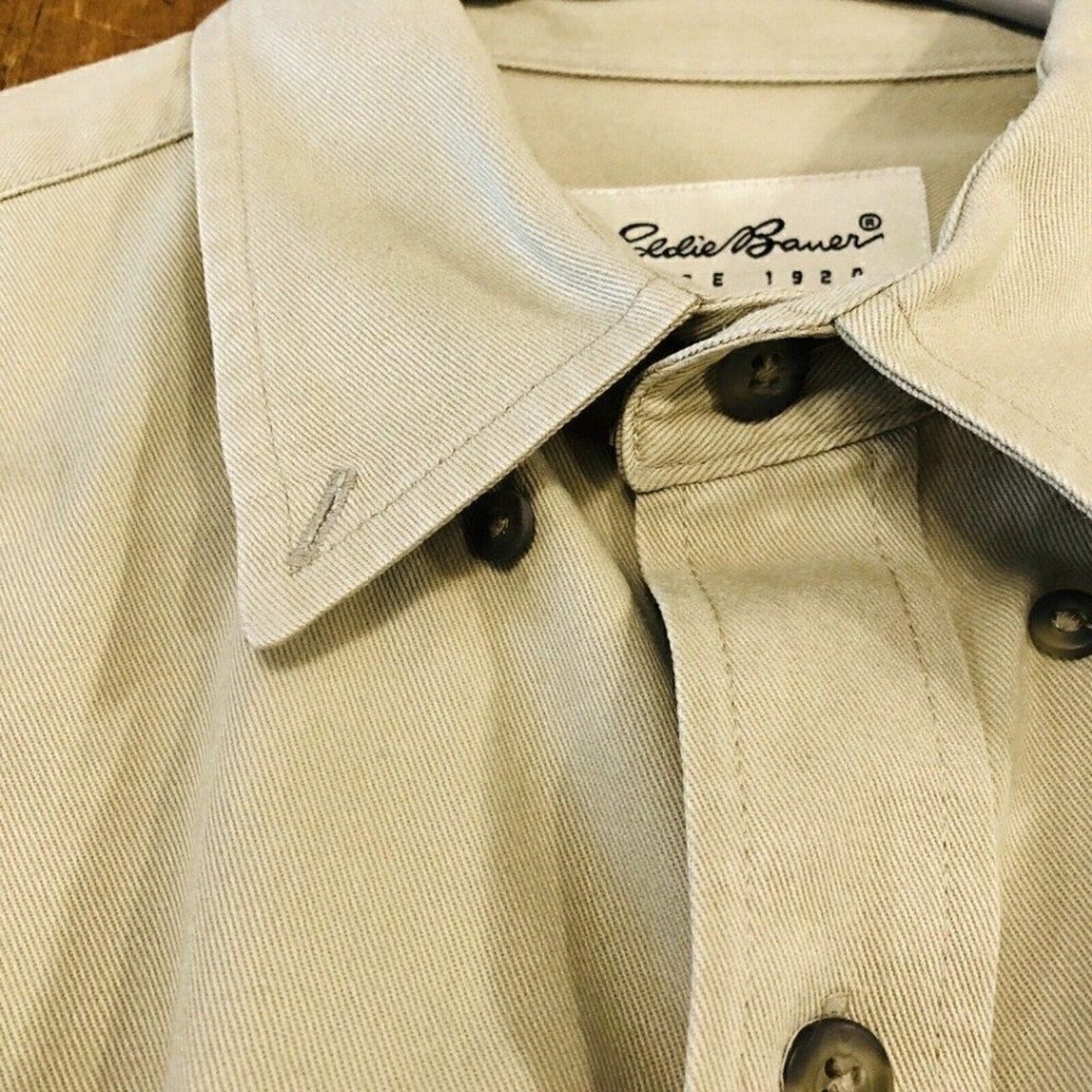 Eddie Bauer 100% cotton khaki tan Oxford button‑down shirt size M