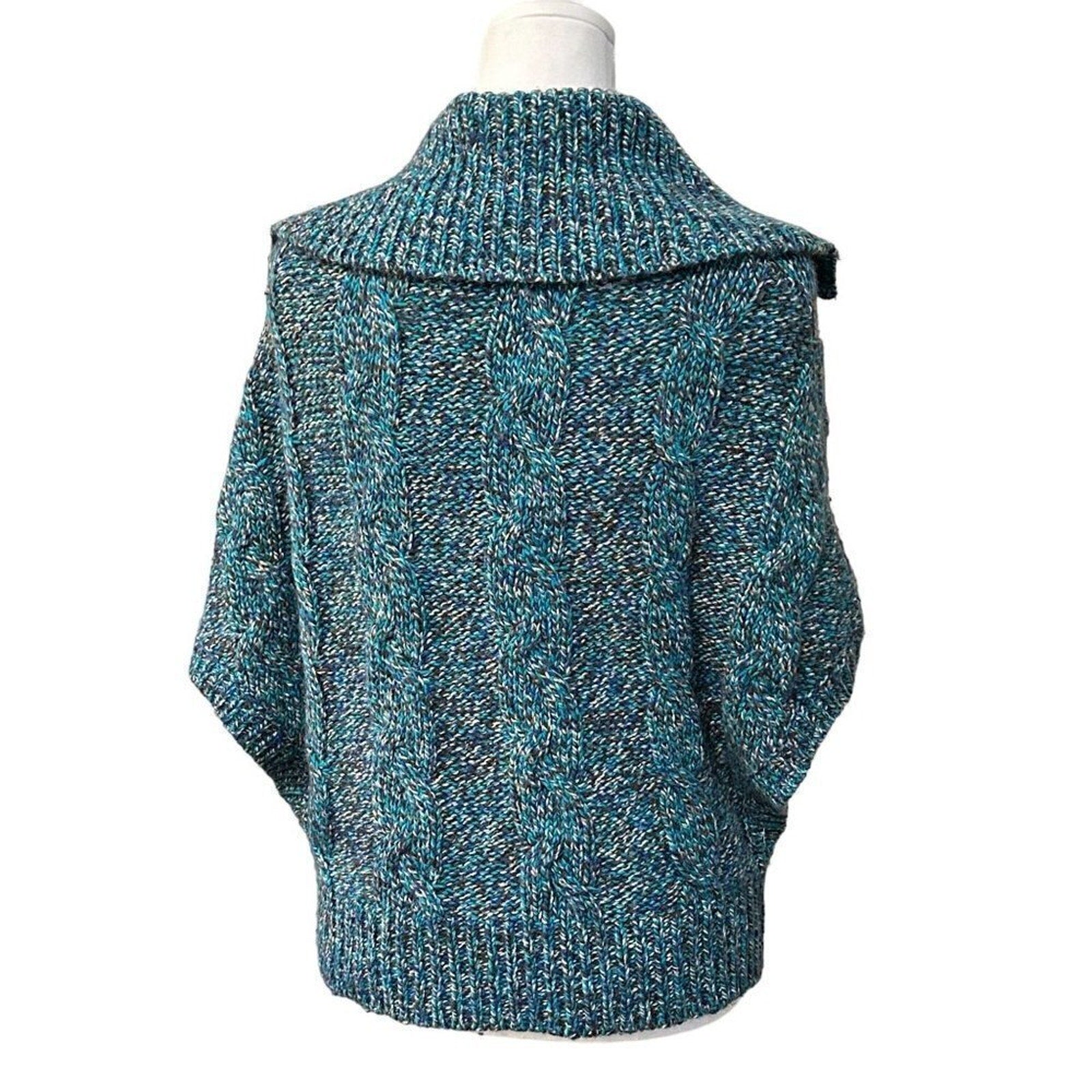 American Eagle Women’s Cable Knit Cardigan – Size ES/S, Bat-Wing Sleeves, Button-Up#BH