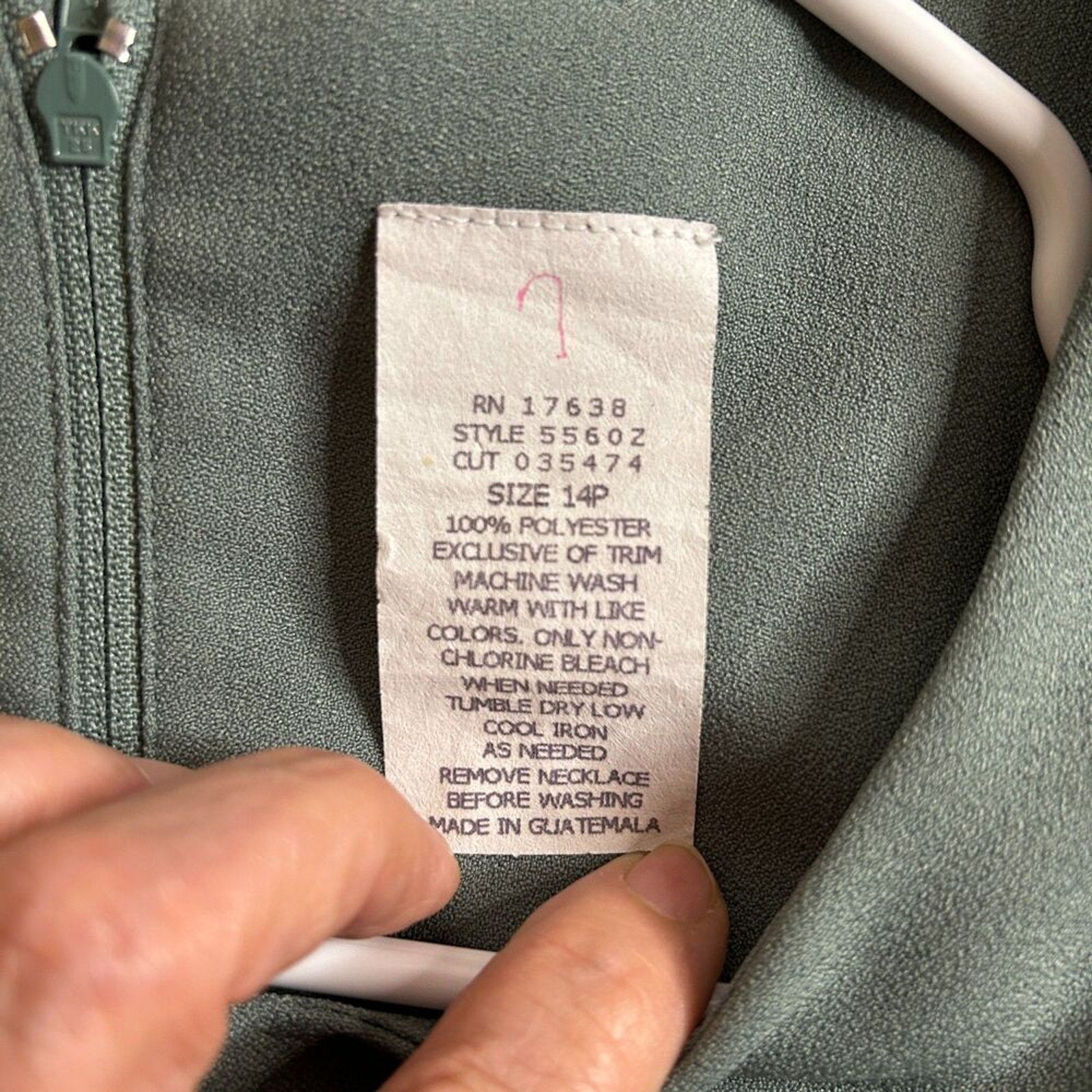 DBY vintage women’s sleeveless green poly dress size 14P (1/2) #027