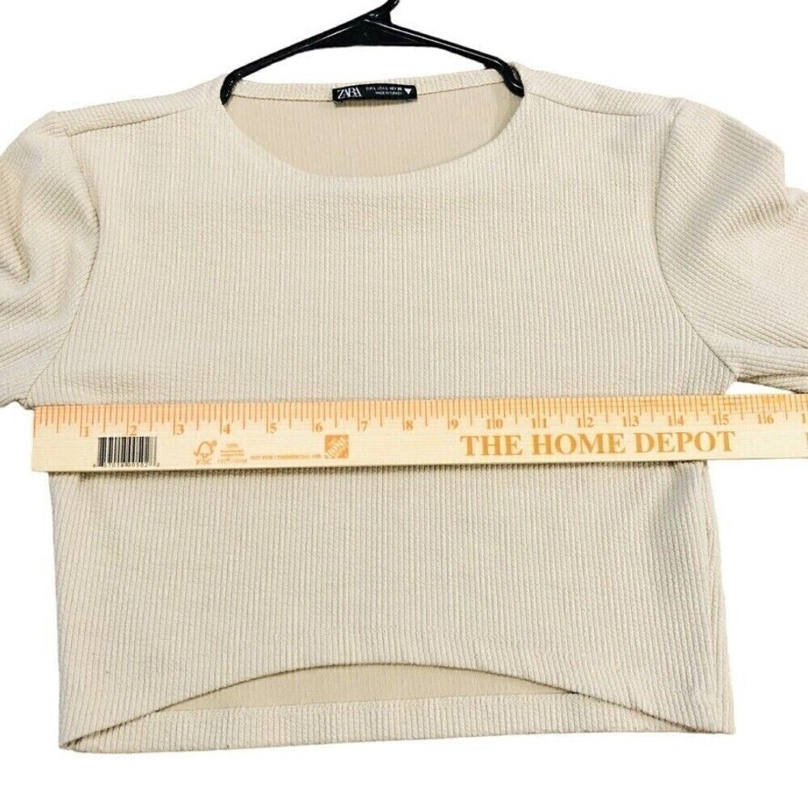 ZARA Beige Crew-Neck Long-Sleeve Crop Top (Size M) – Lightweight, All-Season Style #1085