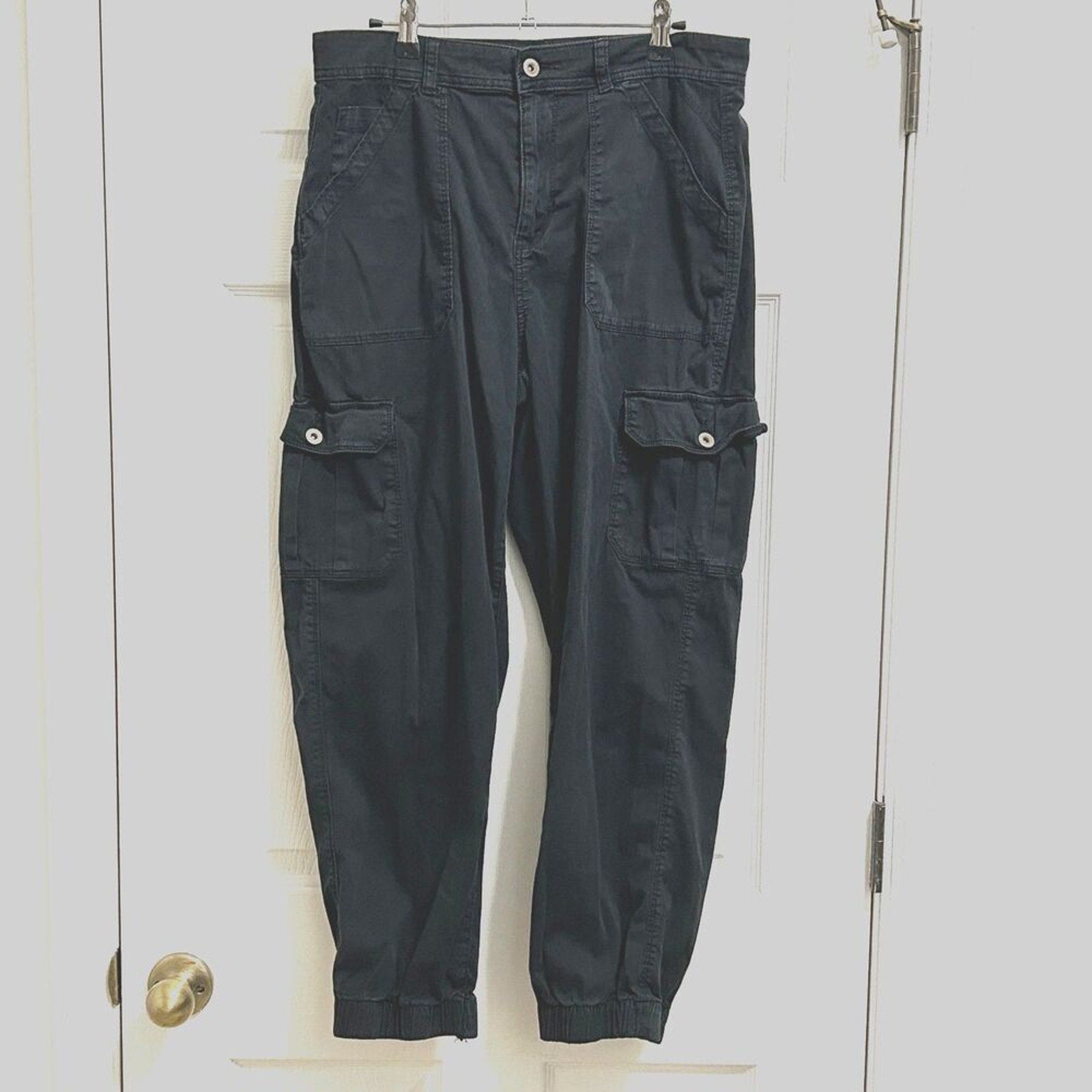 Arizona Jean Company Black Cargo Jeans Size 31 see Description below for details