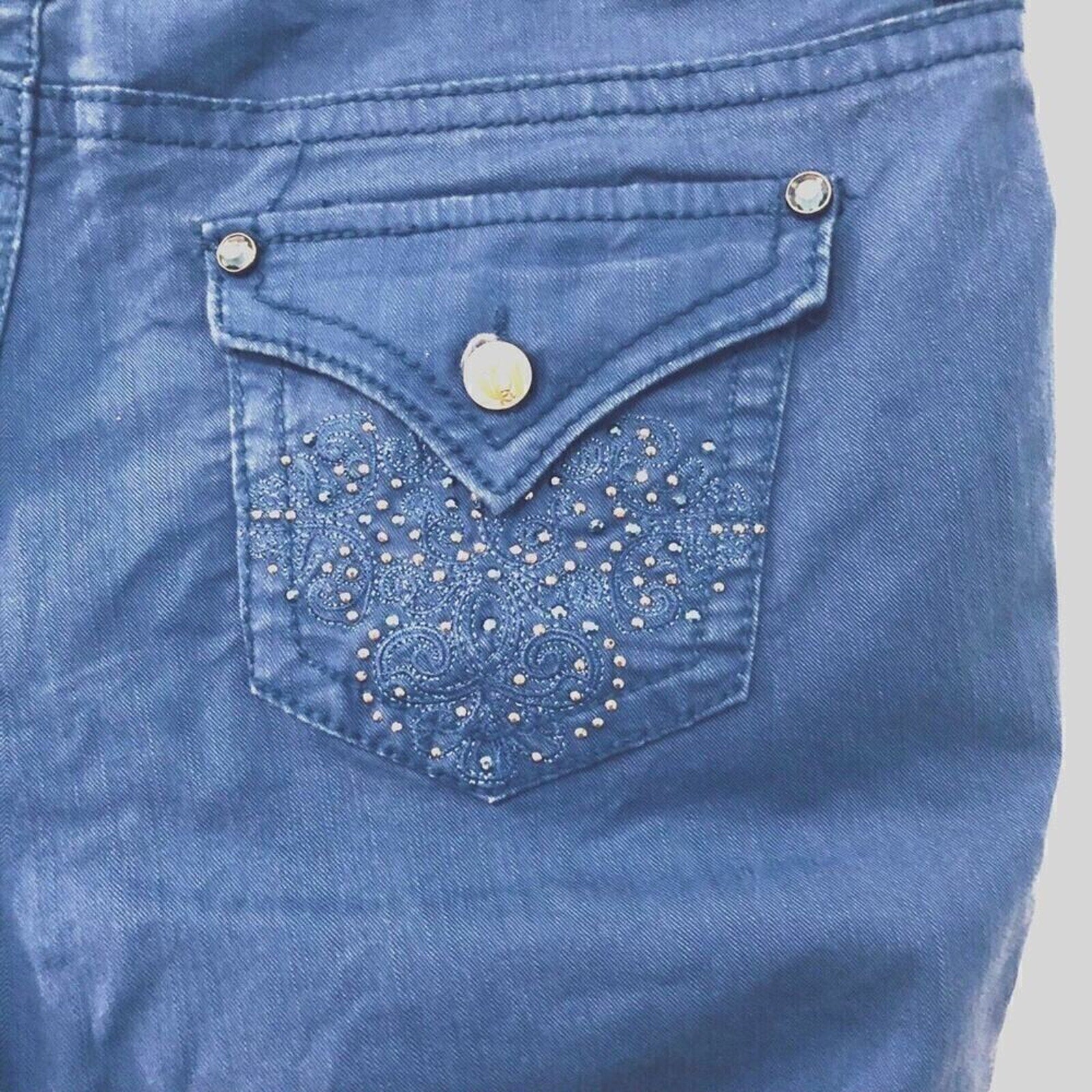 Nine West Women's BLUE Jeans 16 / 33  Blue H-Rise Decor B/Pockets. Inv. (9) 1067