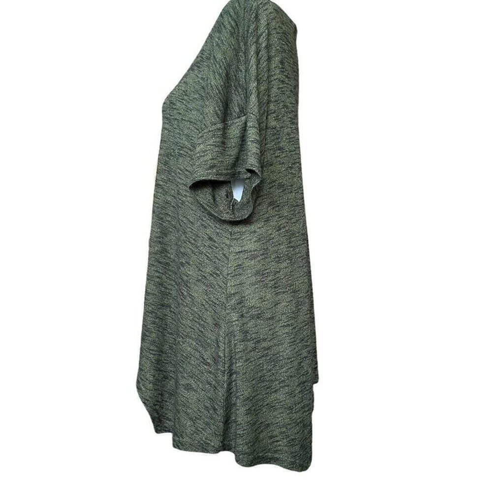 Juicy Couture Short Sleeve Top Size ( L ), Green With Peek-a-boo Opening #A1157