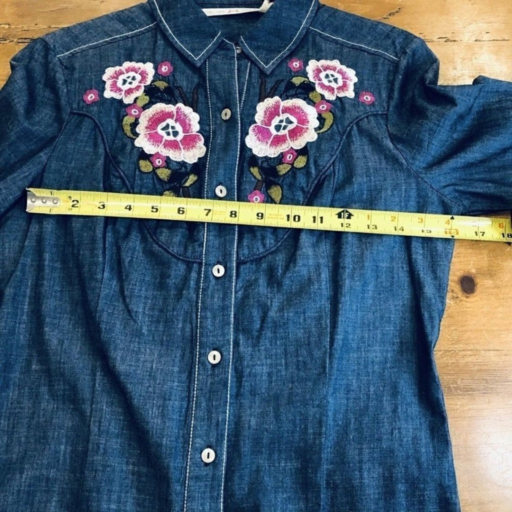 Chelsea & Violet Floral Embroidered Chambray Shirt Small