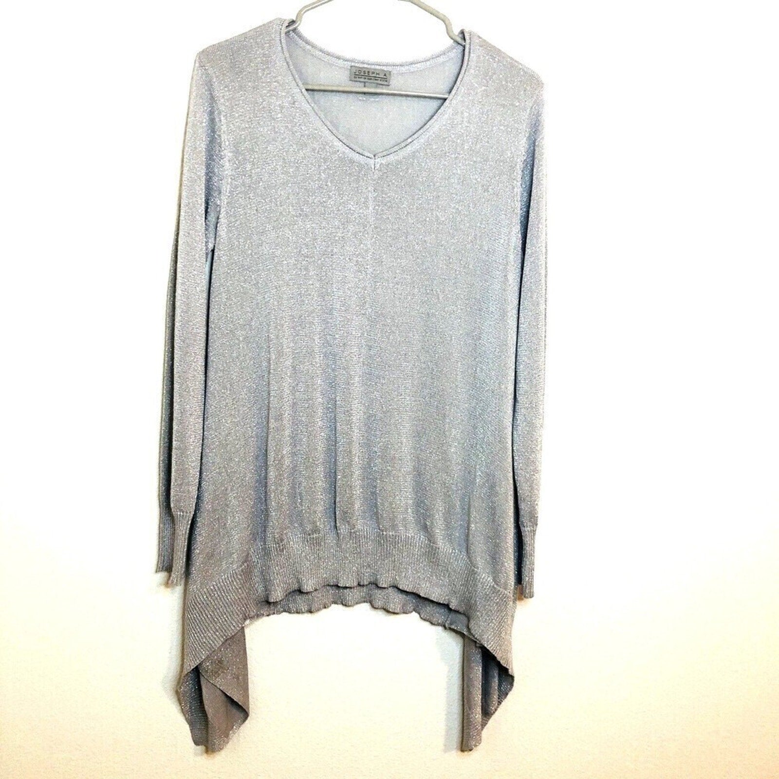Joseph A. Women's Silver / Sparkle Silk Top Size (M)