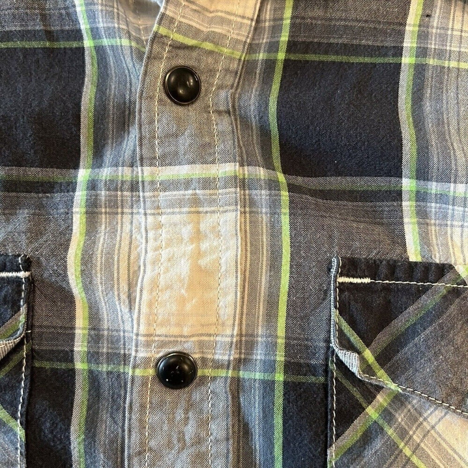 American Eagle Outfitters Plaid Vintage Snap-Fit Shirt – Men’s Size M, Long Sleeve #B-1130