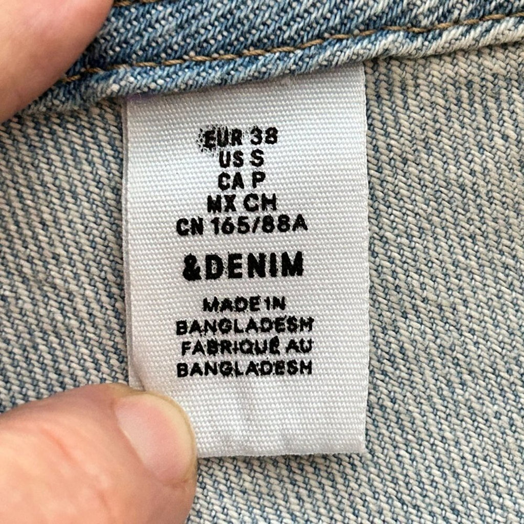 Denim Co. Overall Shorts Size (See Photos) Light Wash, Hook Straps / BiB #P1479