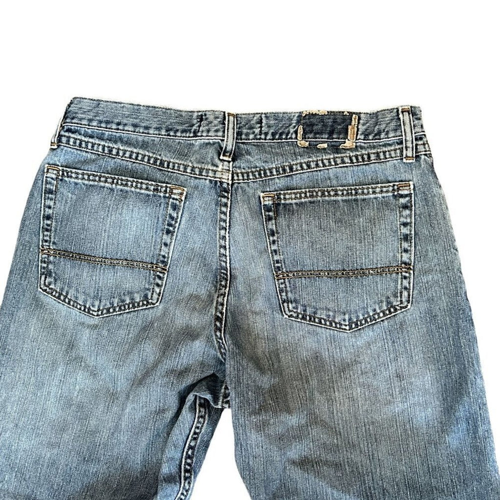 Wrangler Genuine Relaxed Boot Cut Medium Wash Blue Jeans Size 33" x 30" #J3-1524