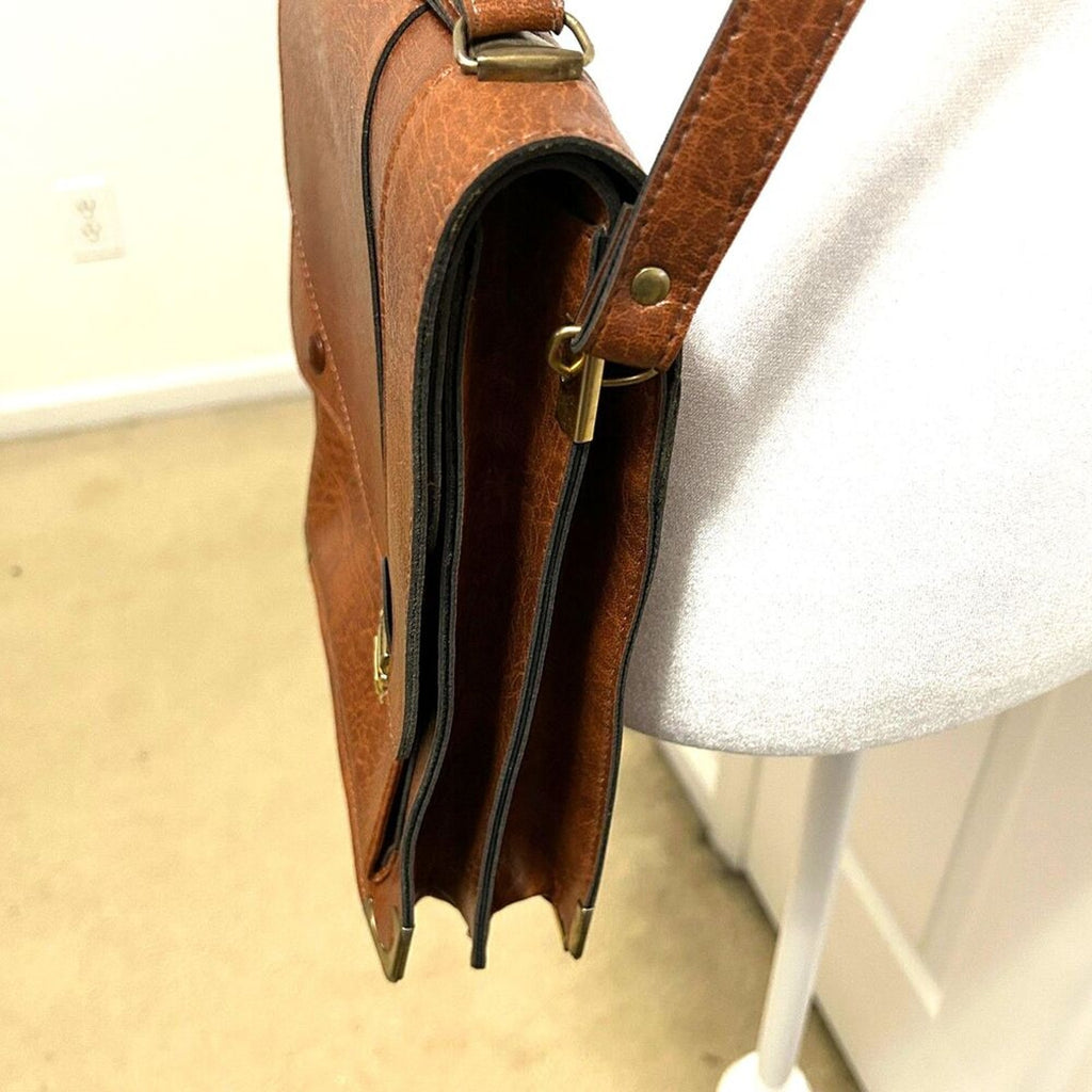 Steiner Crossbody Purse 11' x 10' x3' Made In Israel