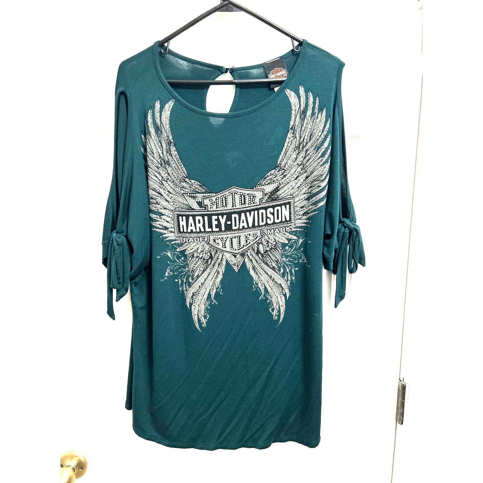 Harley Davidson T-Shirt Womens XL Open Shoulder Jeweled Wings Green