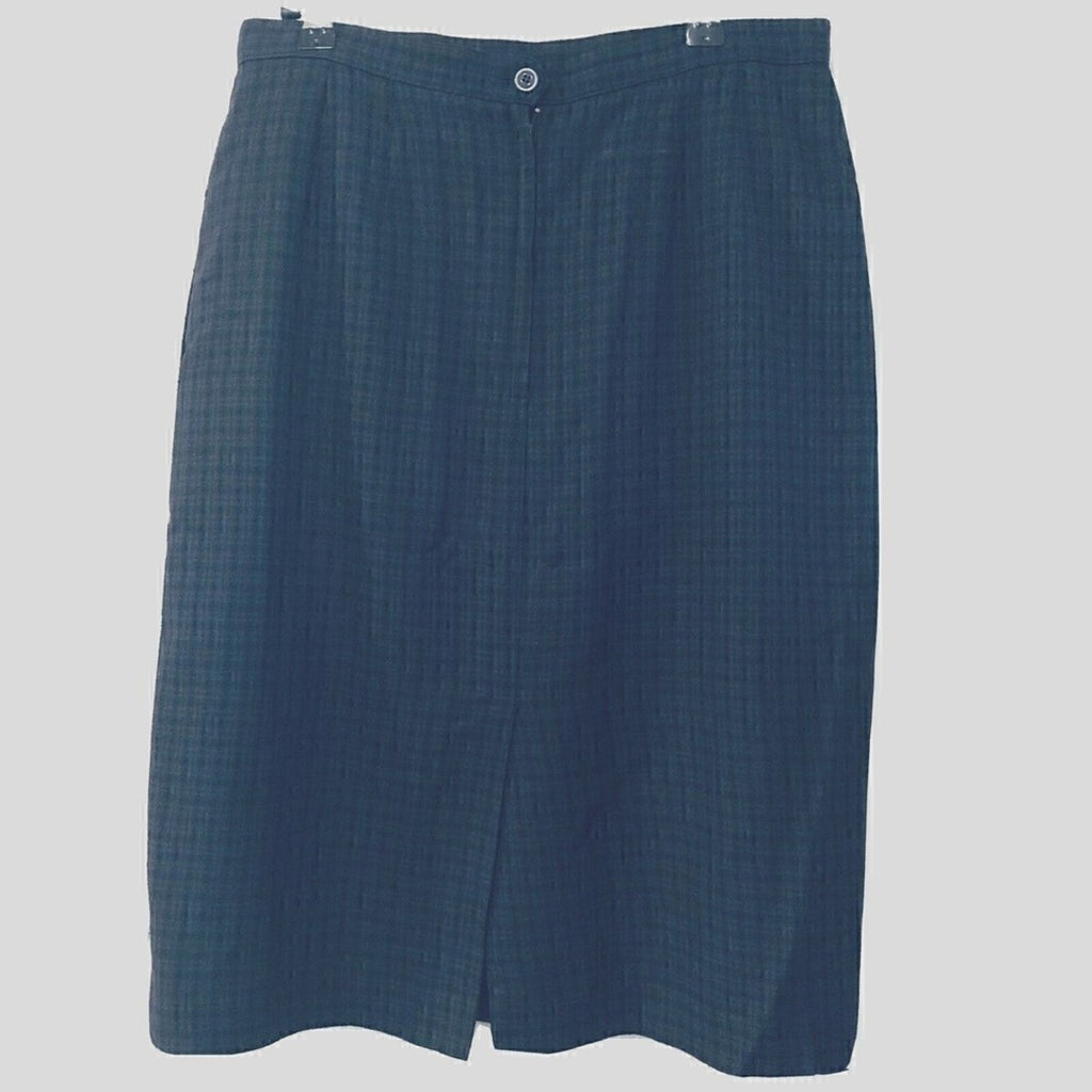 Women's A-Line Pleated Skirt - Size 12P - Tight Plaid Viscose Rayon / Wool Blend