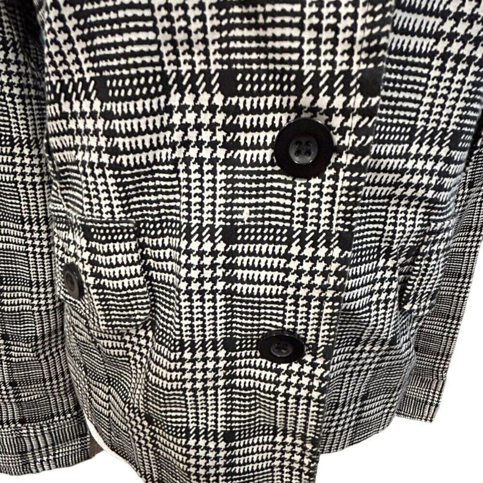 Trend Set Women's Stretch Originals Houndstooth Design Short Jacket Sz. (L) #BH