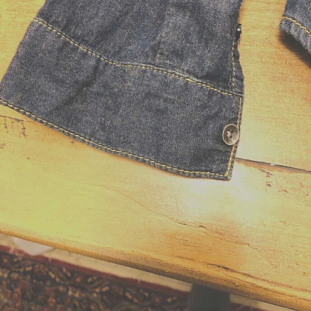 Mossimo Supply Co. Blue Jean Shirt Womens (M)Button Up Long Sleeve Flap Pockets