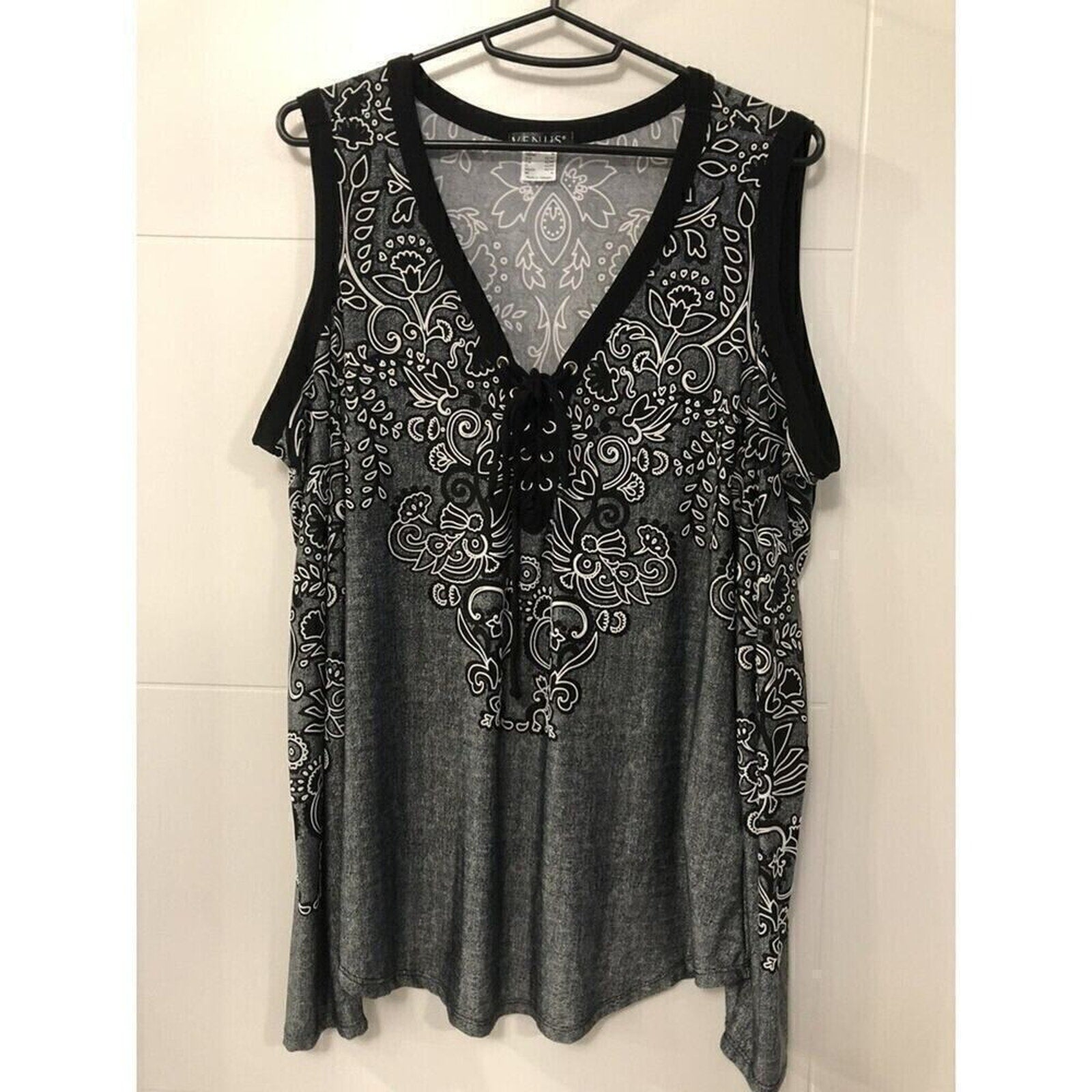 VENUS Gray Long Sleeve Top/Blouse Black Trim Draw String Front Closure Sz.(M)