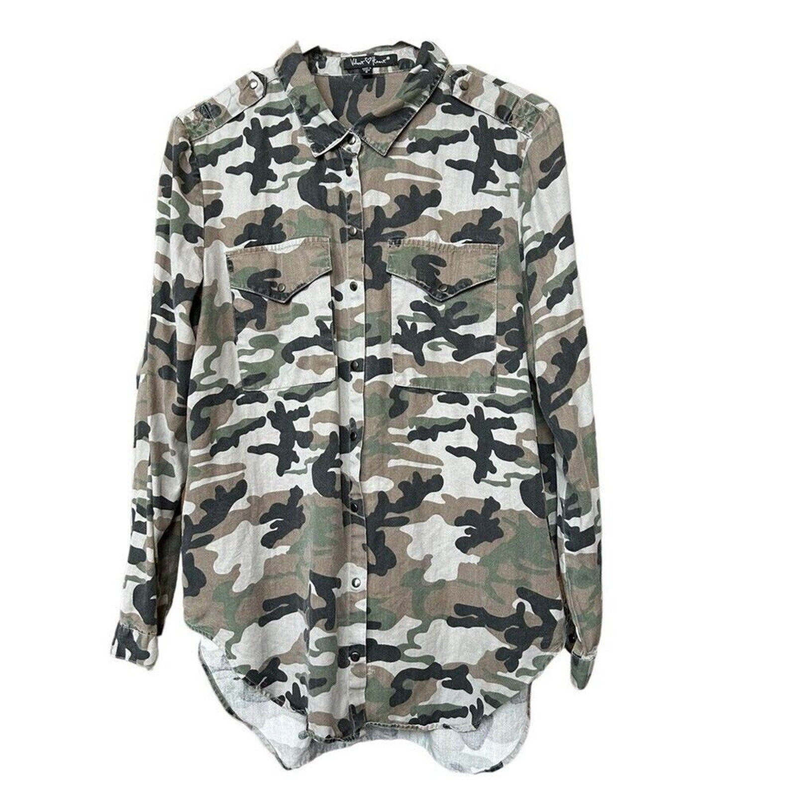 Velvet & Heart Women's Camo Top, Silver Snap Closure, Size S, #F1228