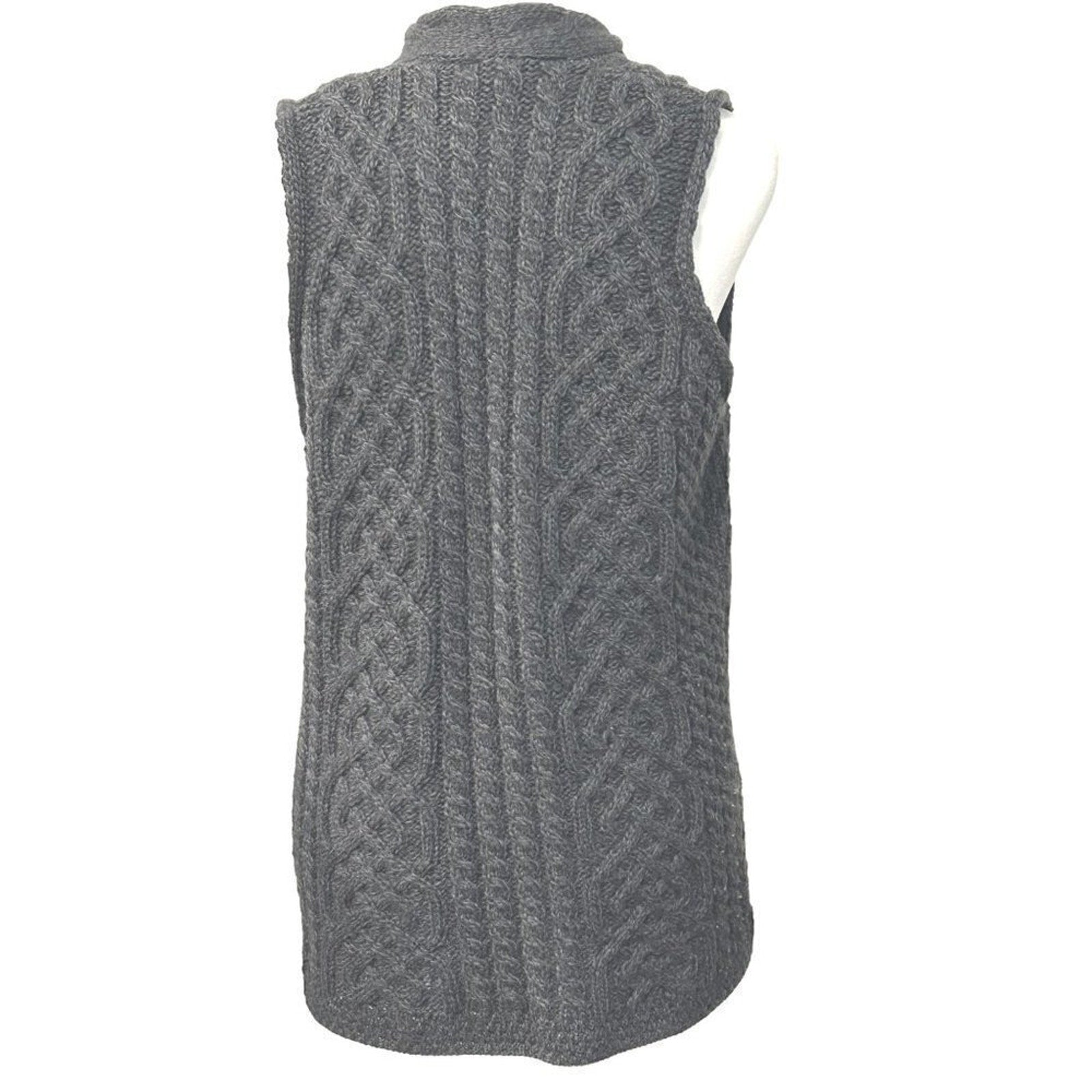 Carraig Donn Womens Size (S) Sweater Vest 100% Merino Wool Cable Knit #N1432