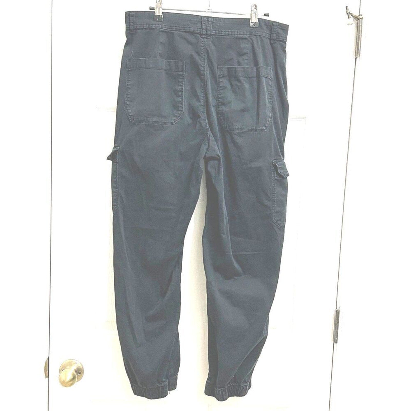 Arizona Jean Company Black Cargo Jeans Size 31 see Description below for details