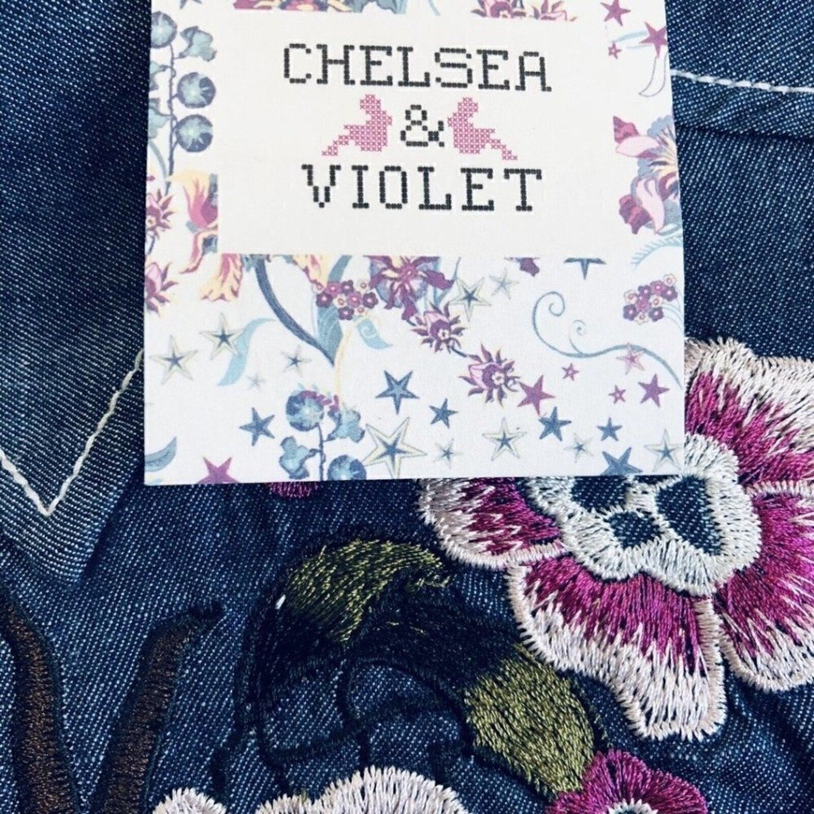 Chelsea & Violet Floral Embroidered Chambray Shirt Small
