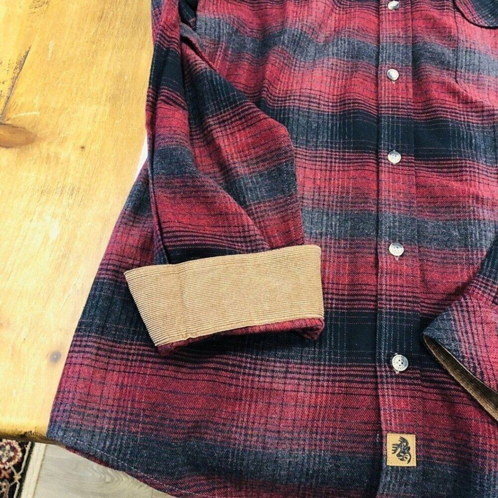 Legendary Whitetails Men's Buck Camp Red/Black Plaid Flannel Shirt Sz. L