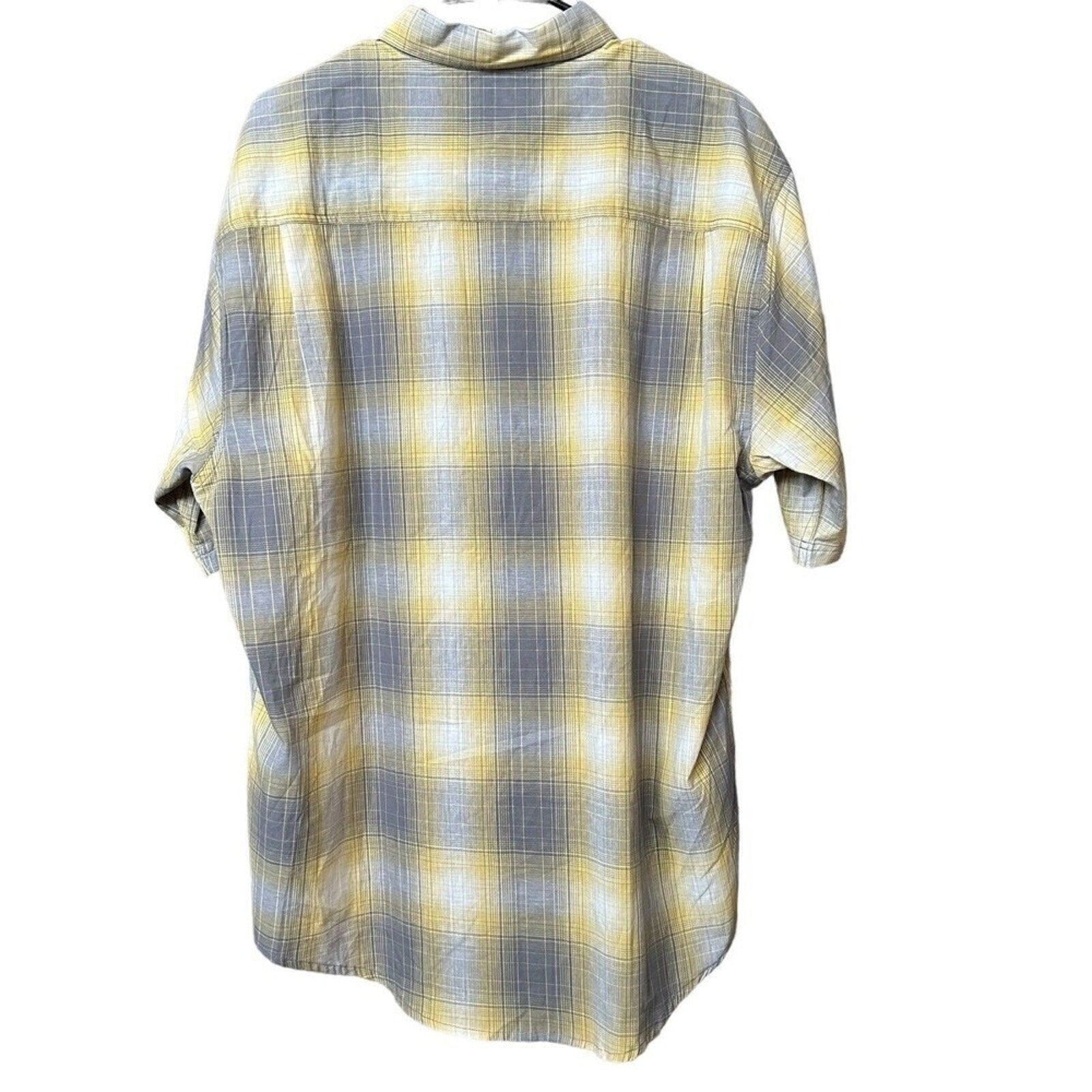 Wolverine Men's Short Sleeve Shirt Plaid Size Large Button Down W/Logo #H1279