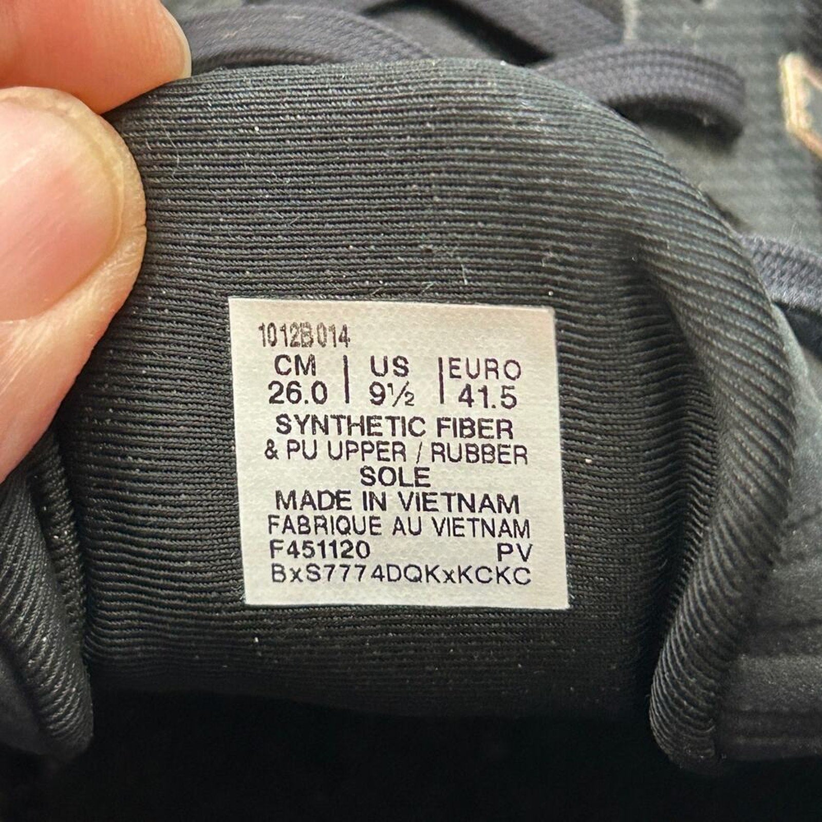 ASICS Women’s Novablast Black Rose Gold Running Shoes — Size 9.5 (US)