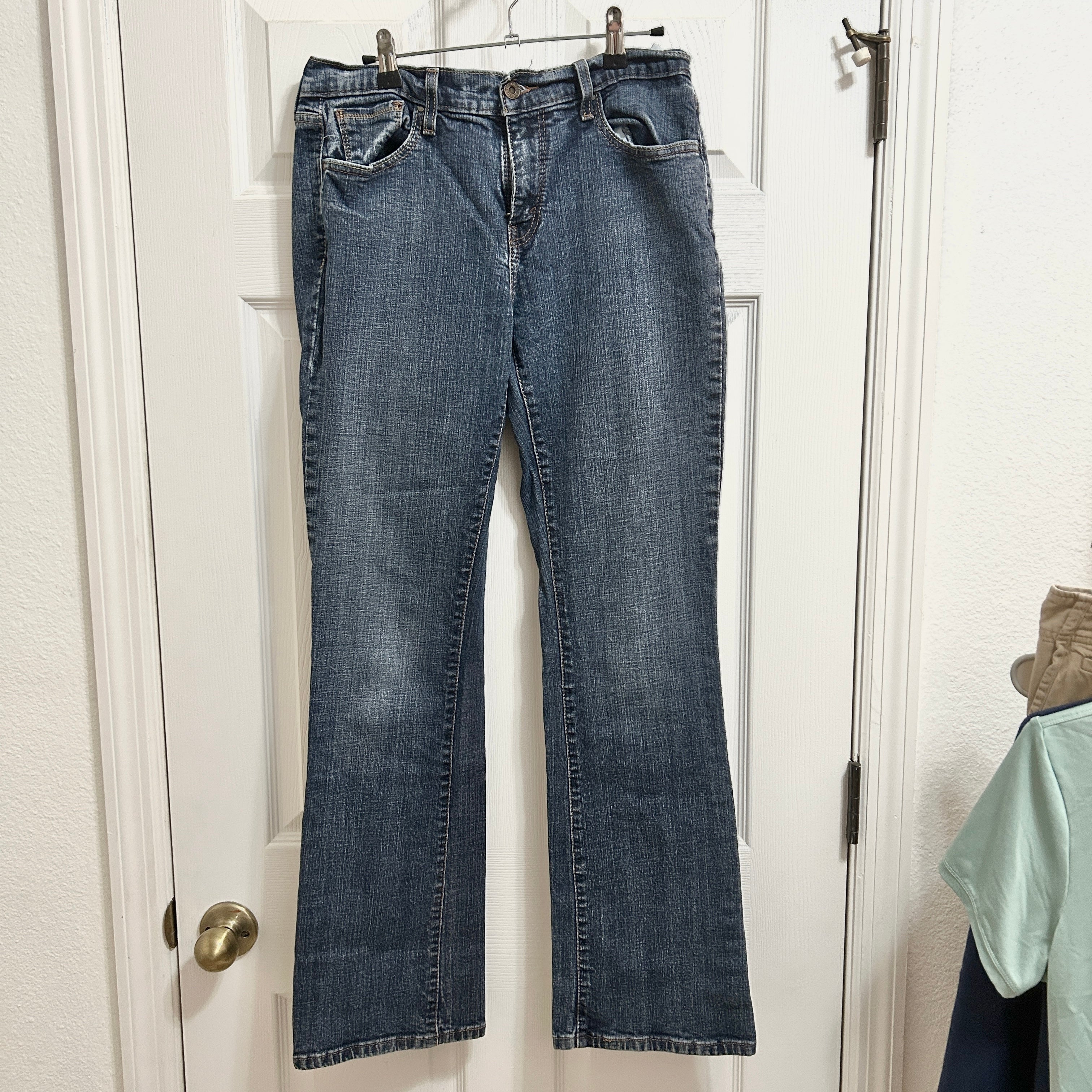 Levi’s 515 Bootcut Jeans Mid Rise Blue Women’s 10 / 30