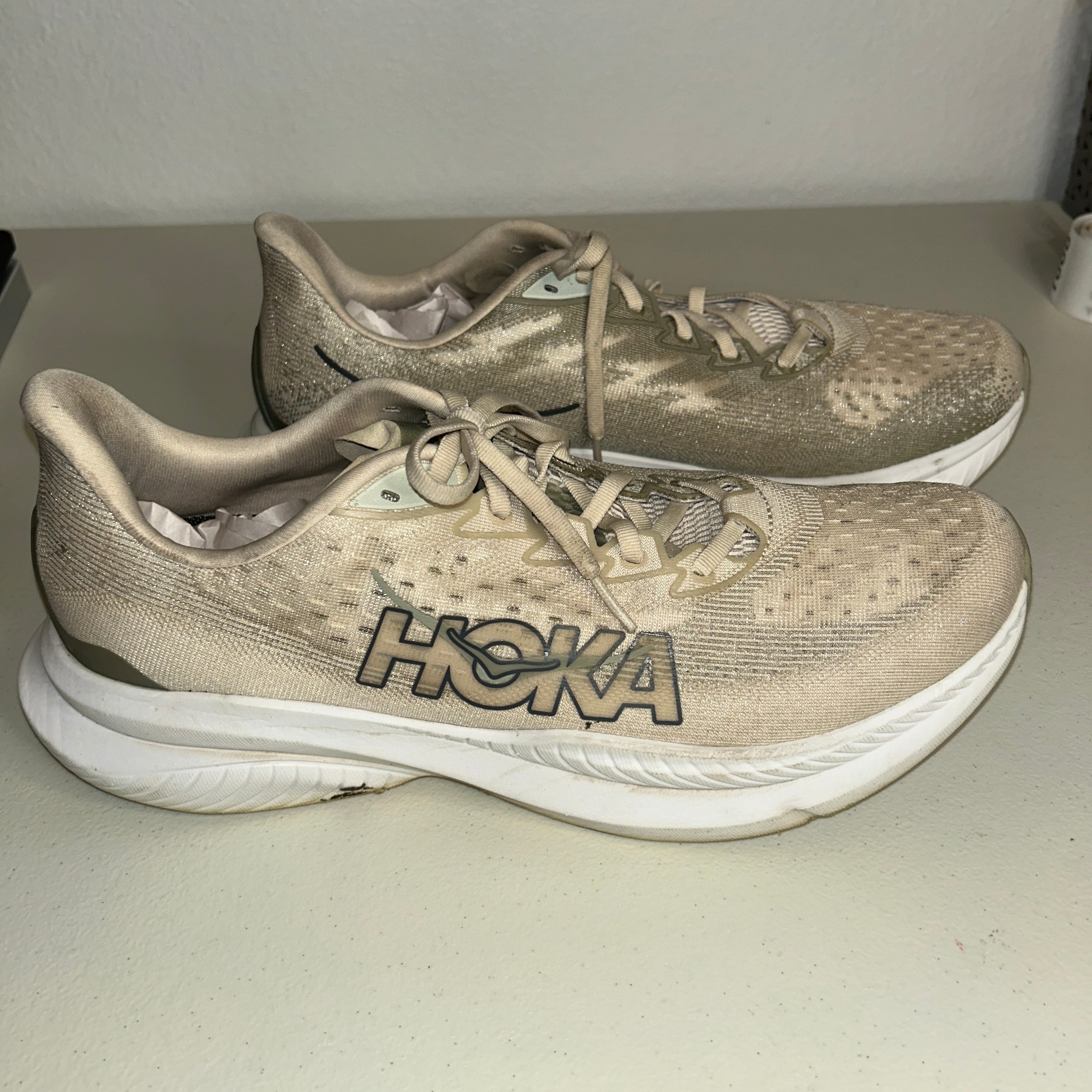 HOKA Mach 6 Running Shoes Beige Men's Size 12.5 Lightweight