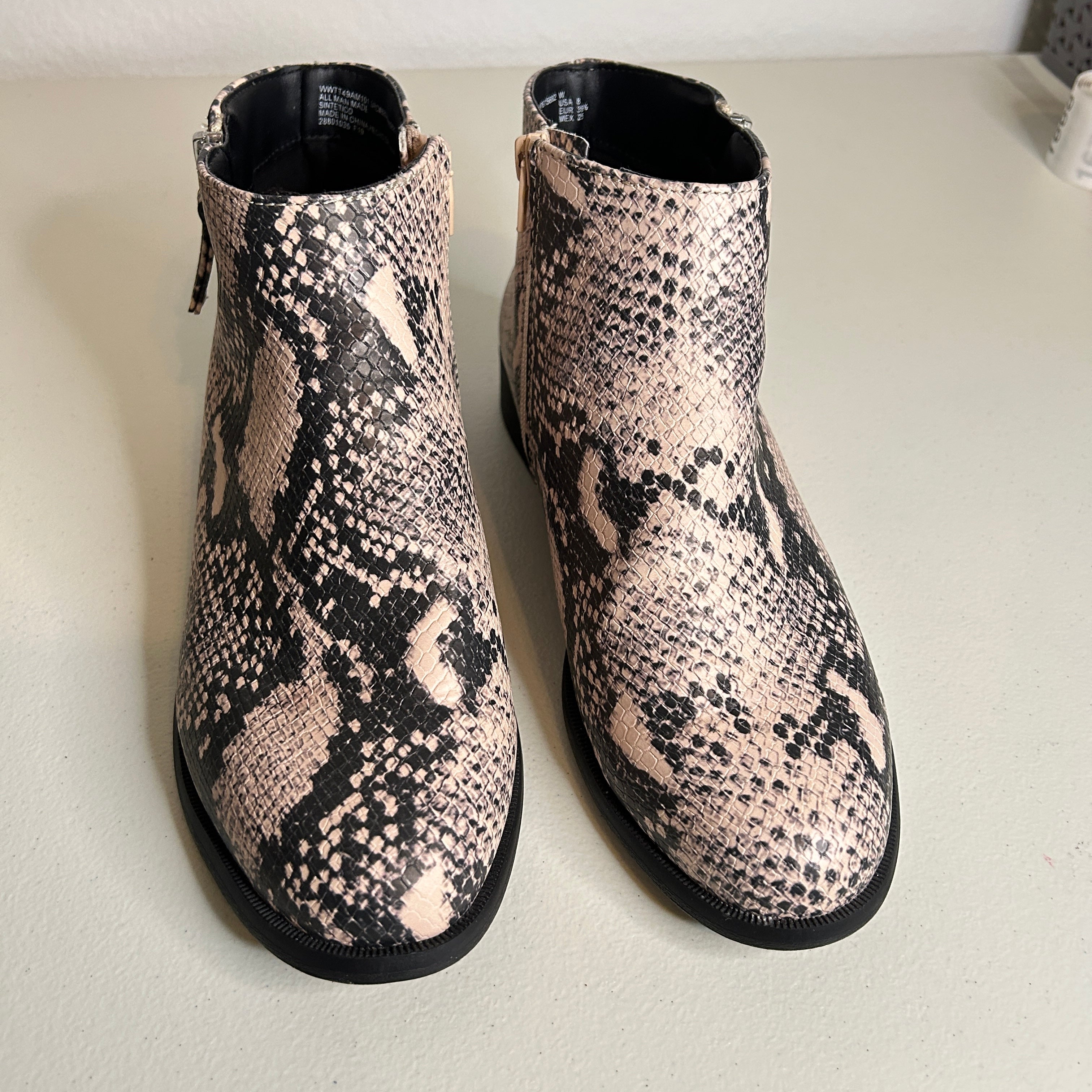 Time and Tru Ankle Boot Snake Print Zip Sides Size 8W