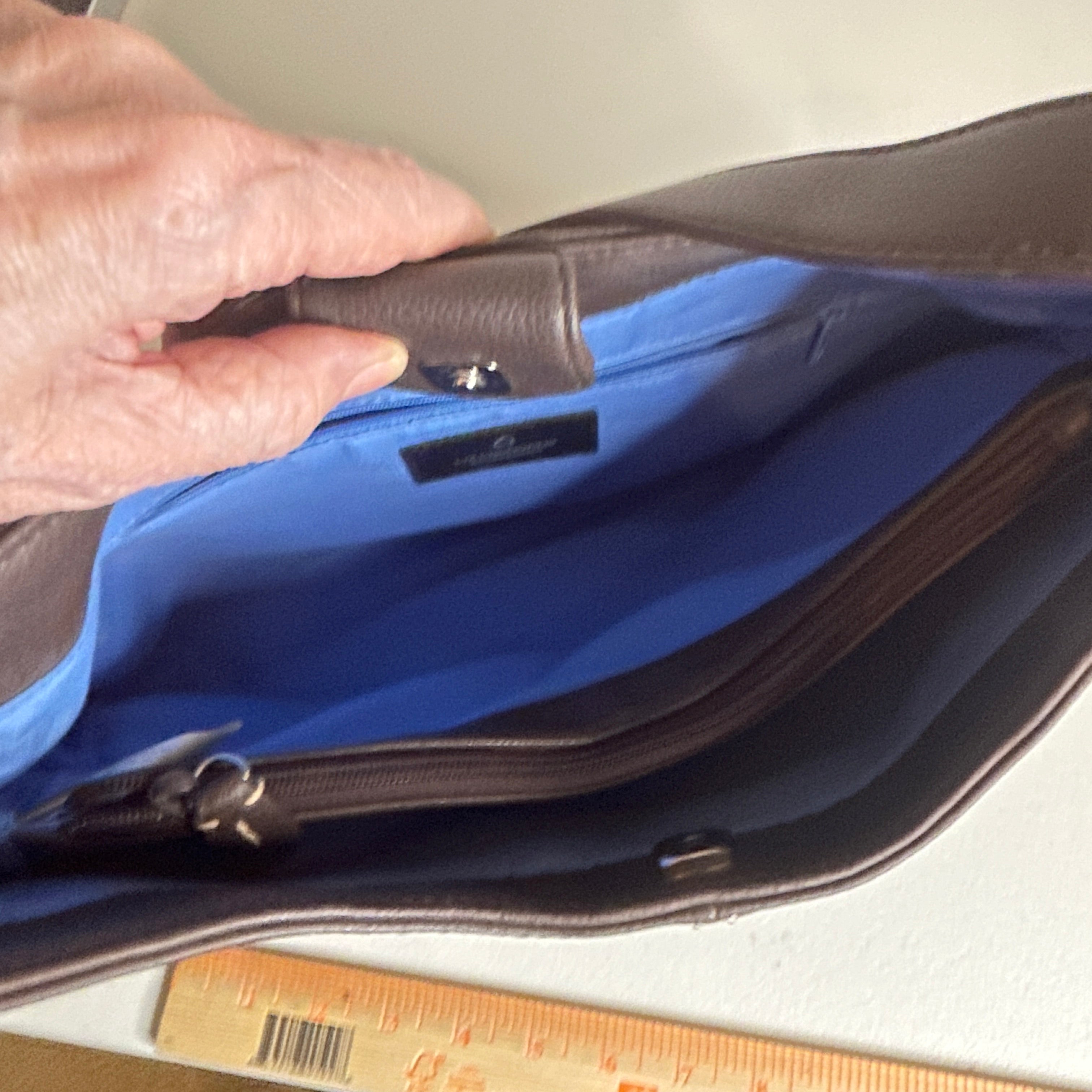 Liz Claiborne Shoulder Bag Chocolate Brown Silver Hardware Adjustable Strap