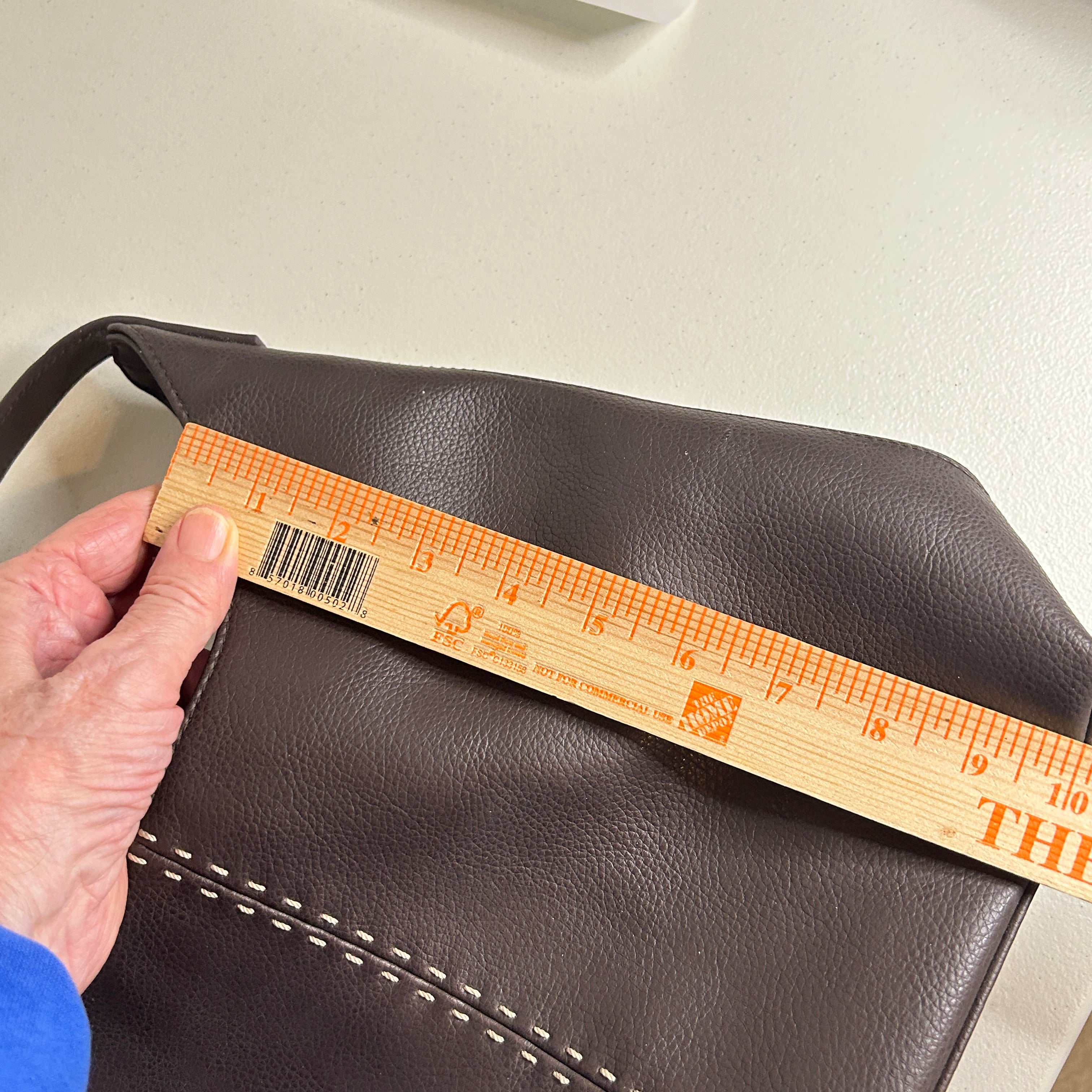 Liz Claiborne Shoulder Bag Chocolate Brown Silver Hardware Adjustable Strap