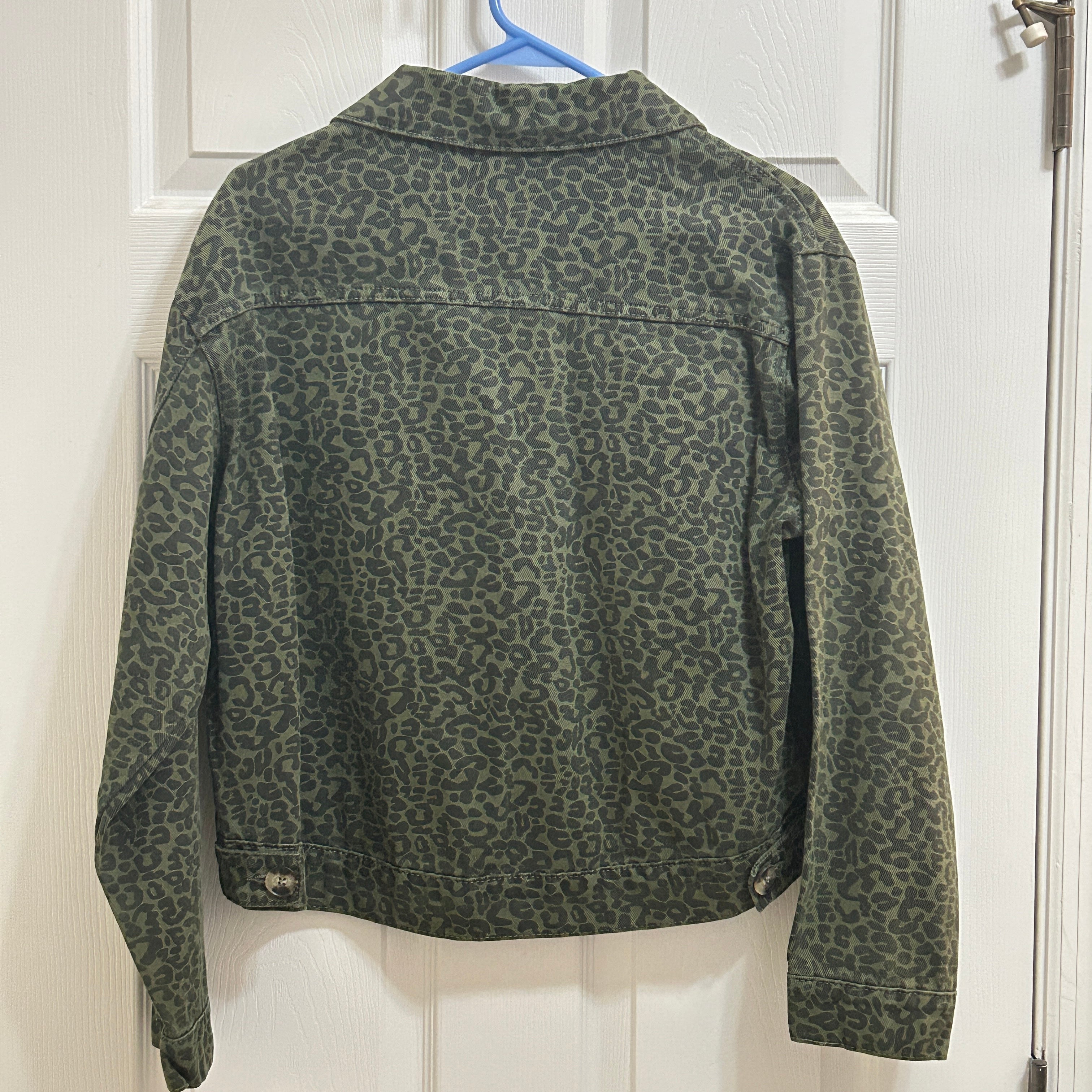 Lea & Viola Animal Women's Jacket Print Olive Green Size Medium