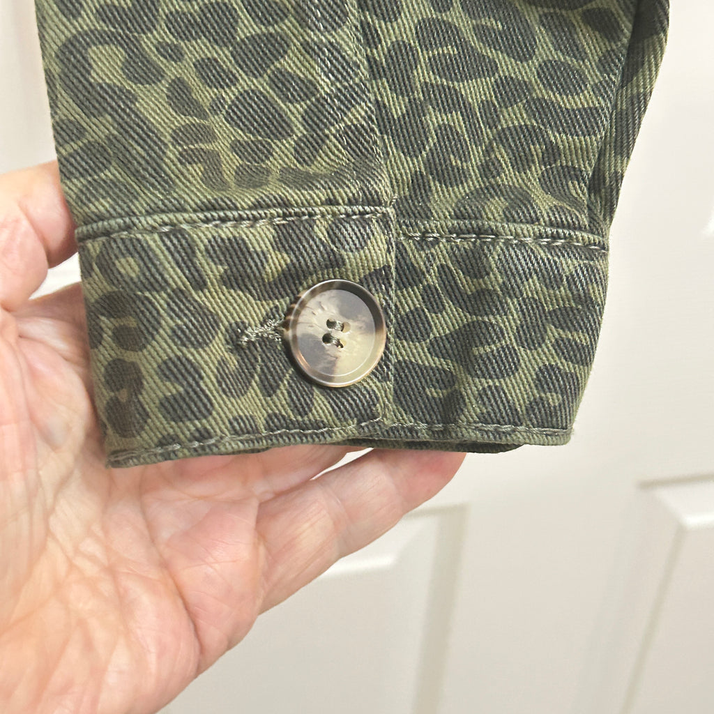 Lea & Viola Animal Women's Jacket Print Olive Green Size Medium