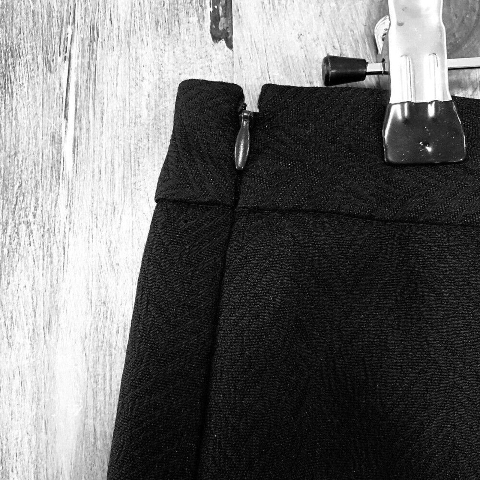 JonesNew York Women's Lined Skirt size 8 - Vintage 90's Suit Skirt - See Photos