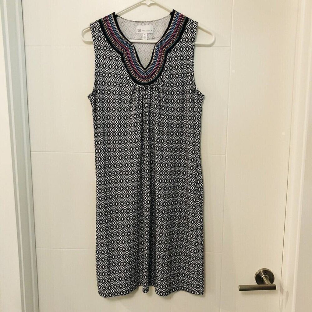 Rafaella Black & White Geometric Sheath Dress Size M – Sleek & Figure-Flattering