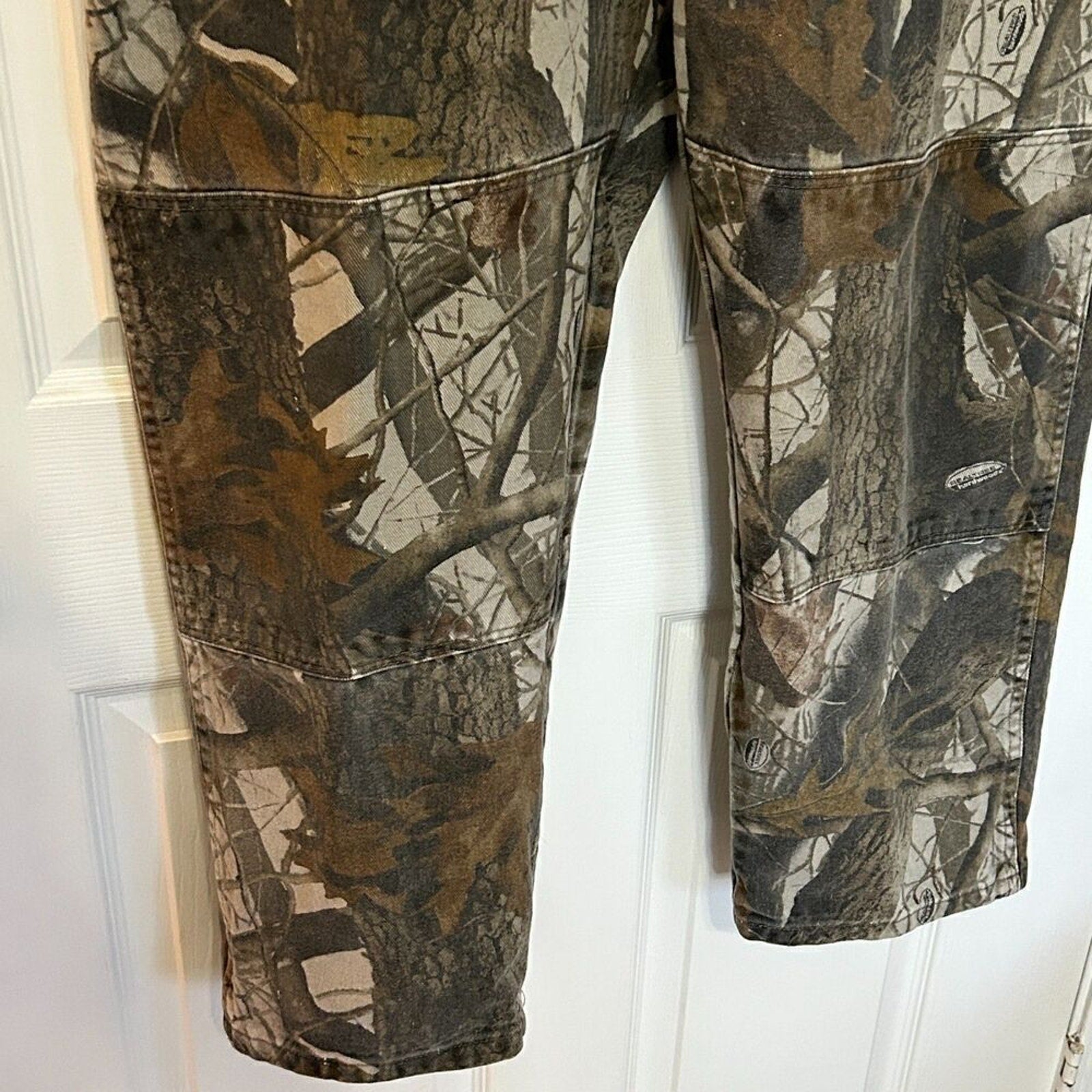 Wrangler Hunting Pants Men Size 42 x30 Realtree Hardwoods Camo Dubl. Knee