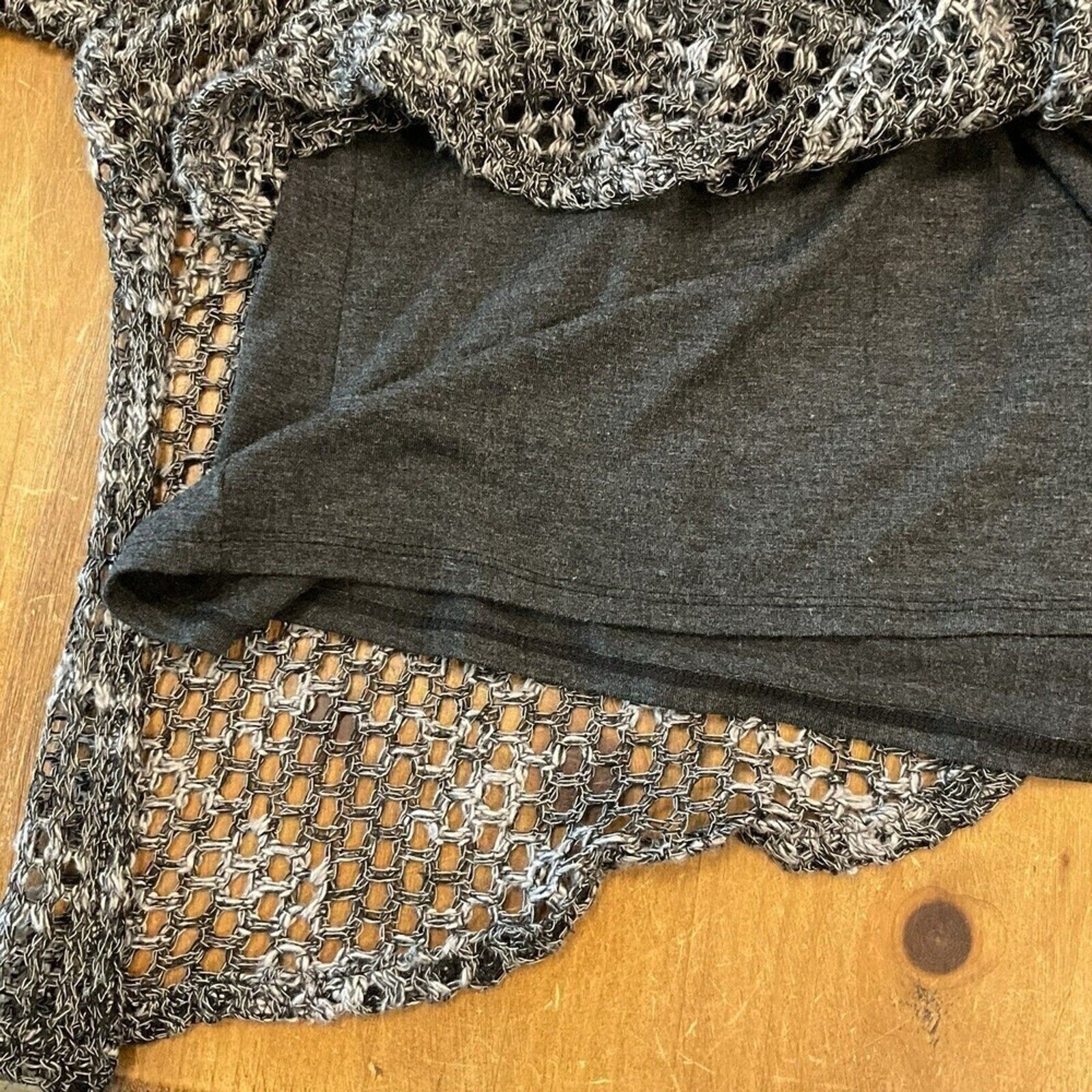 Democracy Women's Loose Knit Lined Sweater / Top Size (M) Grey / Black