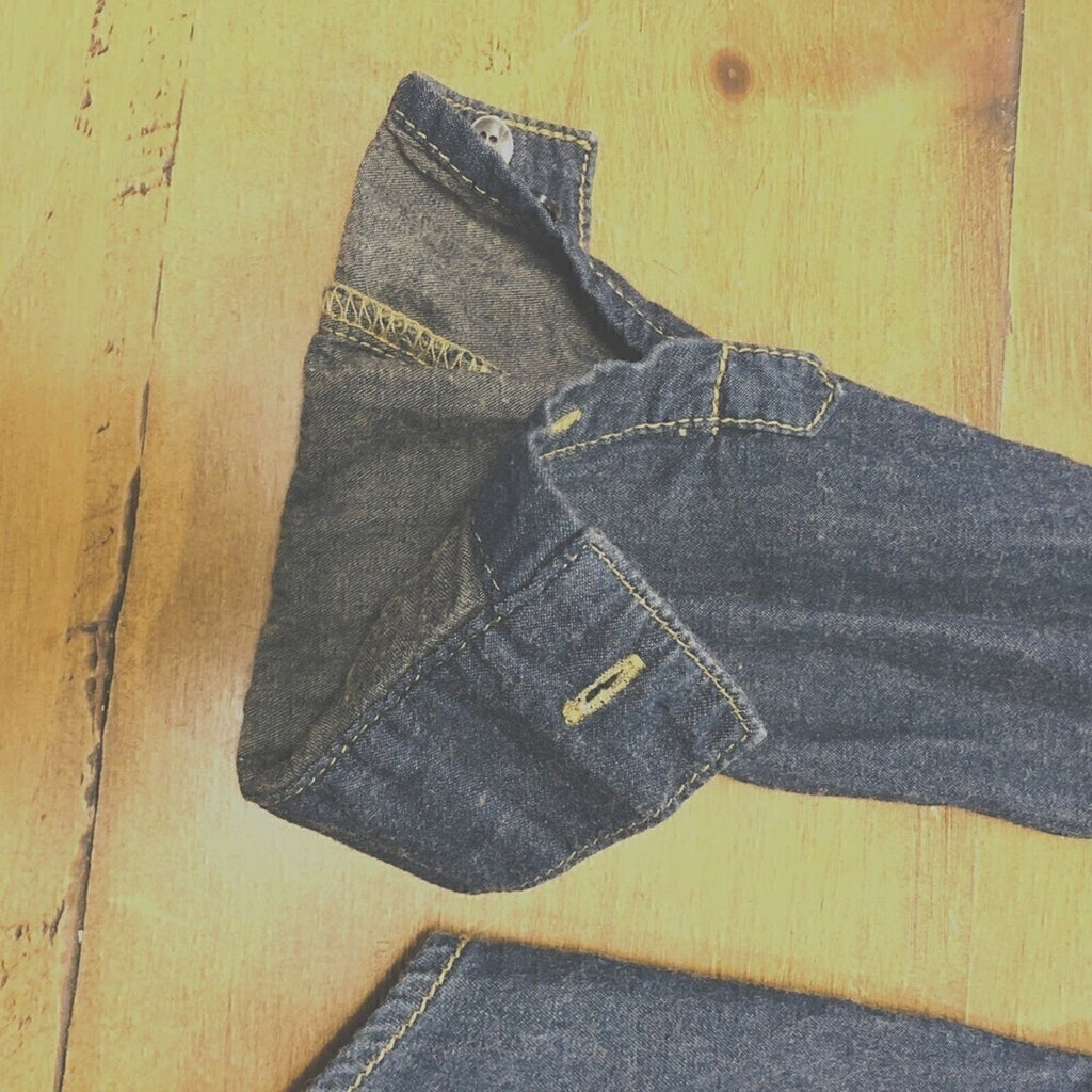 Mossimo Supply Co. Blue Jean Shirt Womens (M)Button Up Long Sleeve Flap Pockets