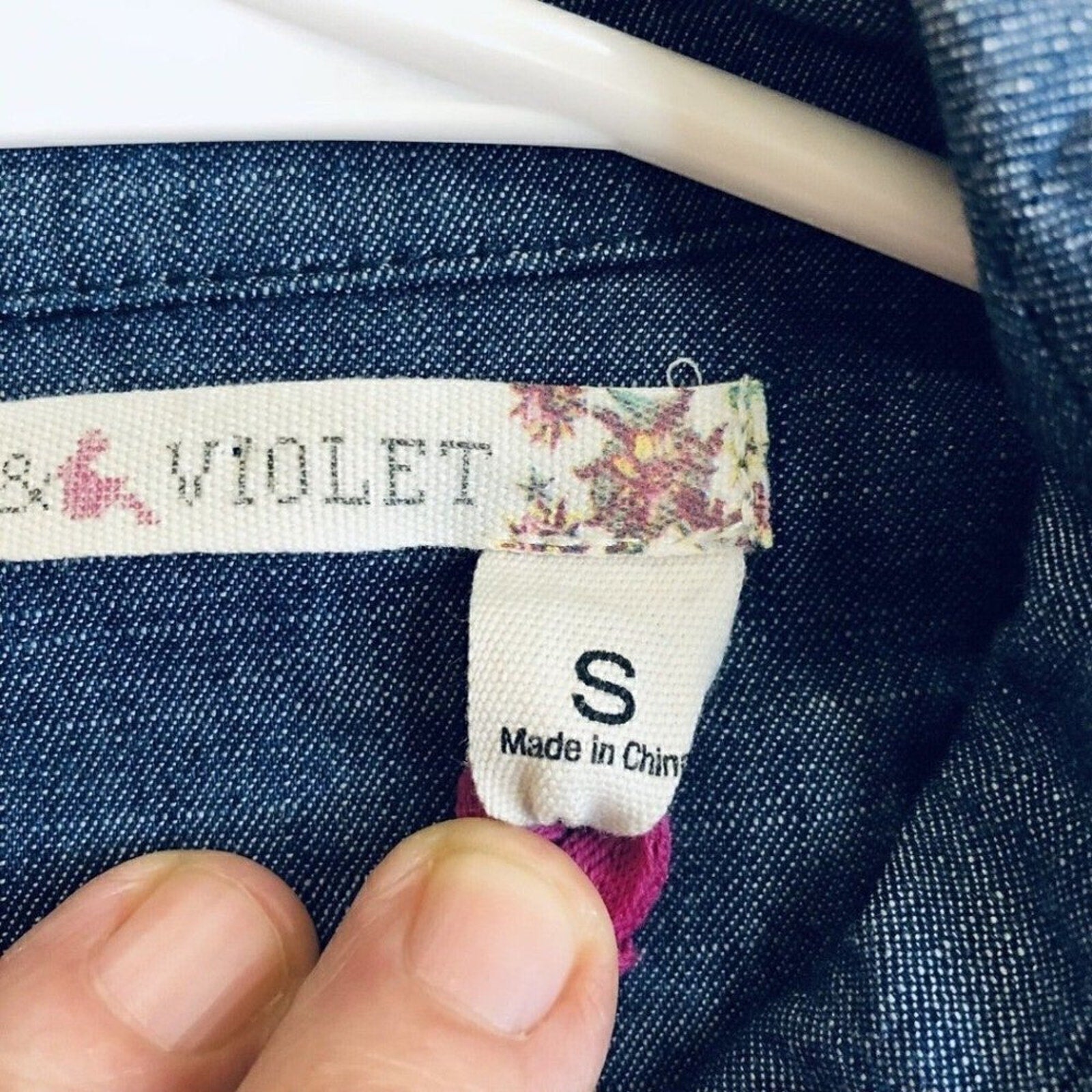 Chelsea & Violet Floral Embroidered Chambray Shirt Small